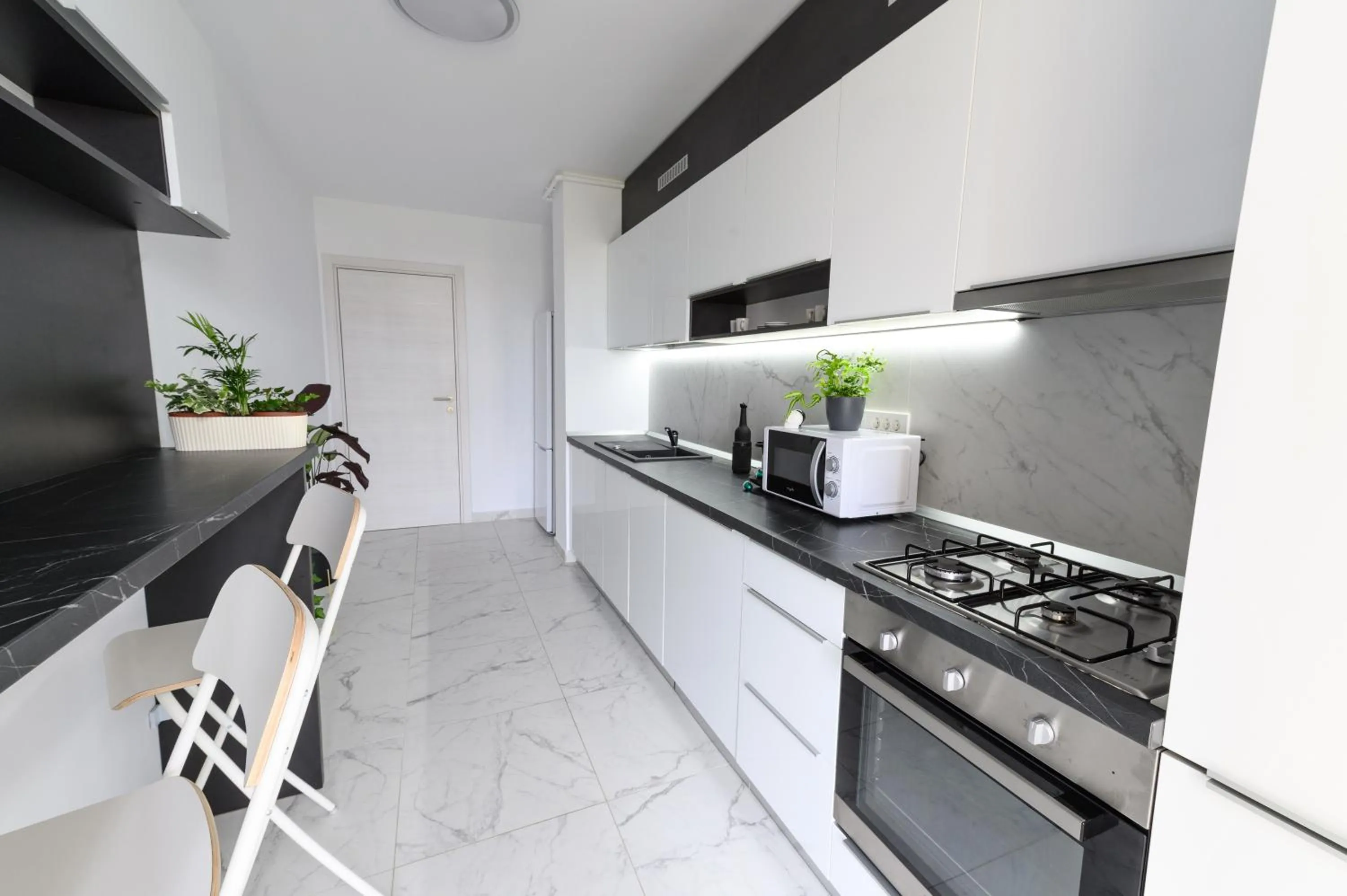 Kitchen or kitchenette in North Artistique - Aviatiei