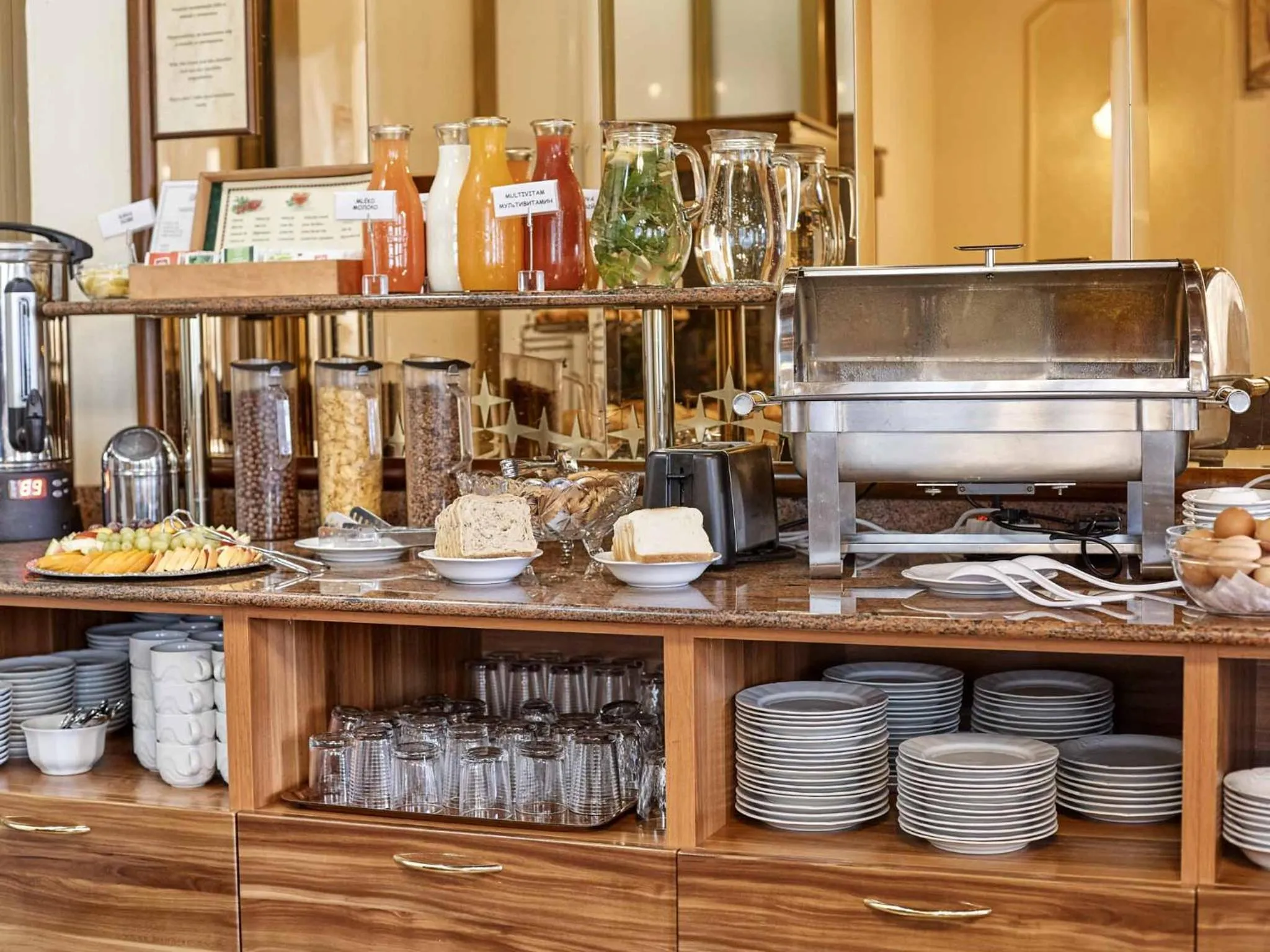 Buffet breakfast in Hotel Sirius