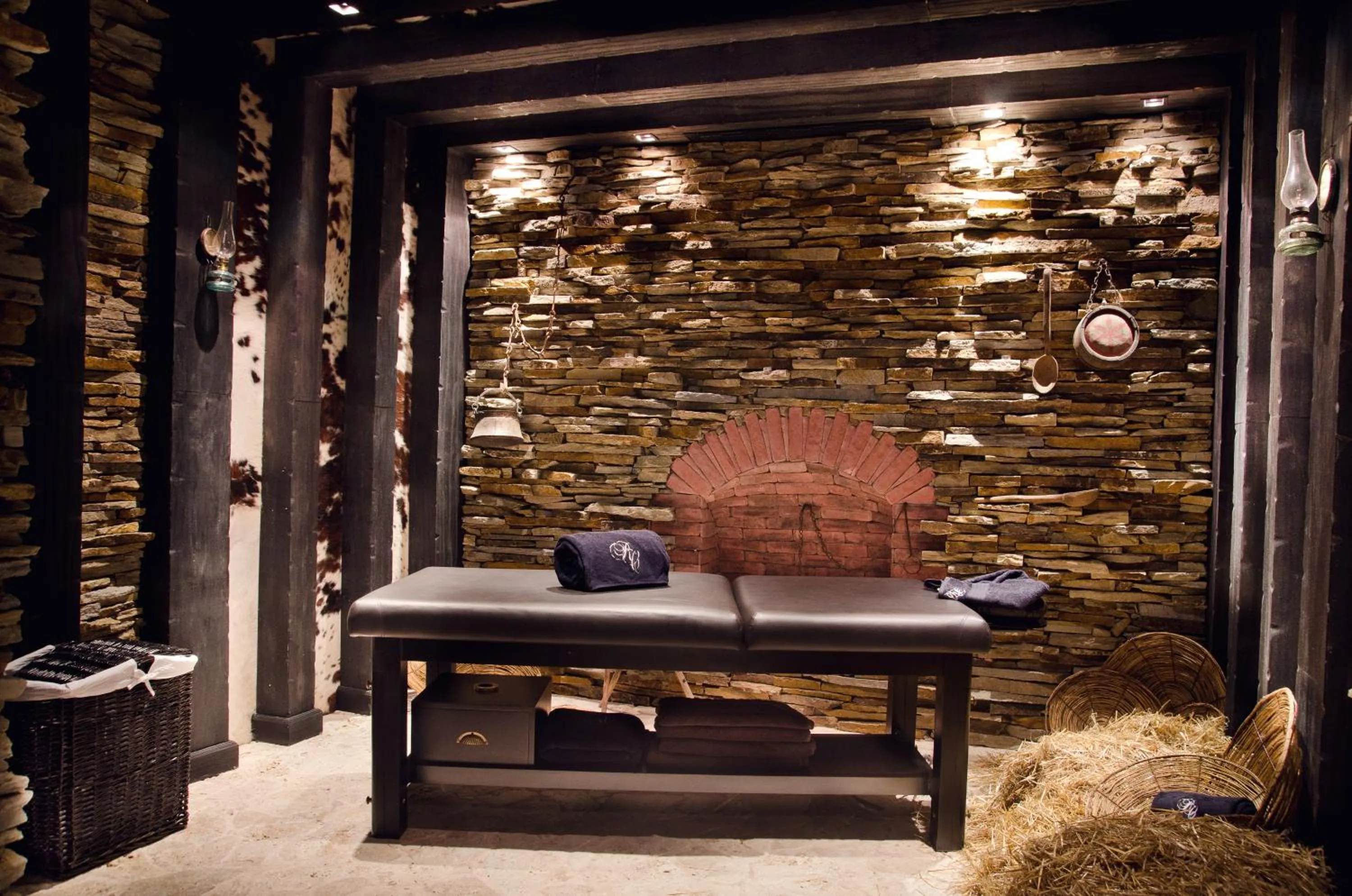 Massage in Villas Elenite Premium