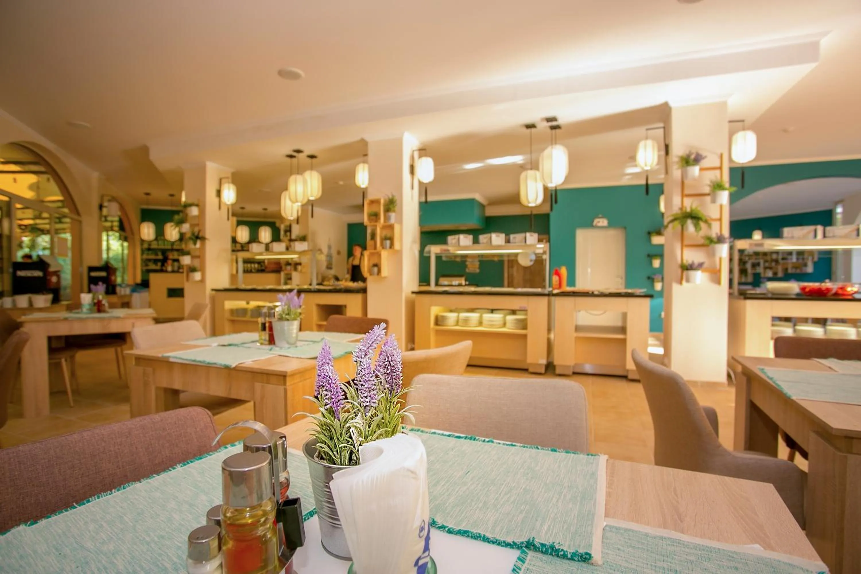 Restaurant/places to eat in Touristic Complex Hacienda Beach Apartments Sozopol