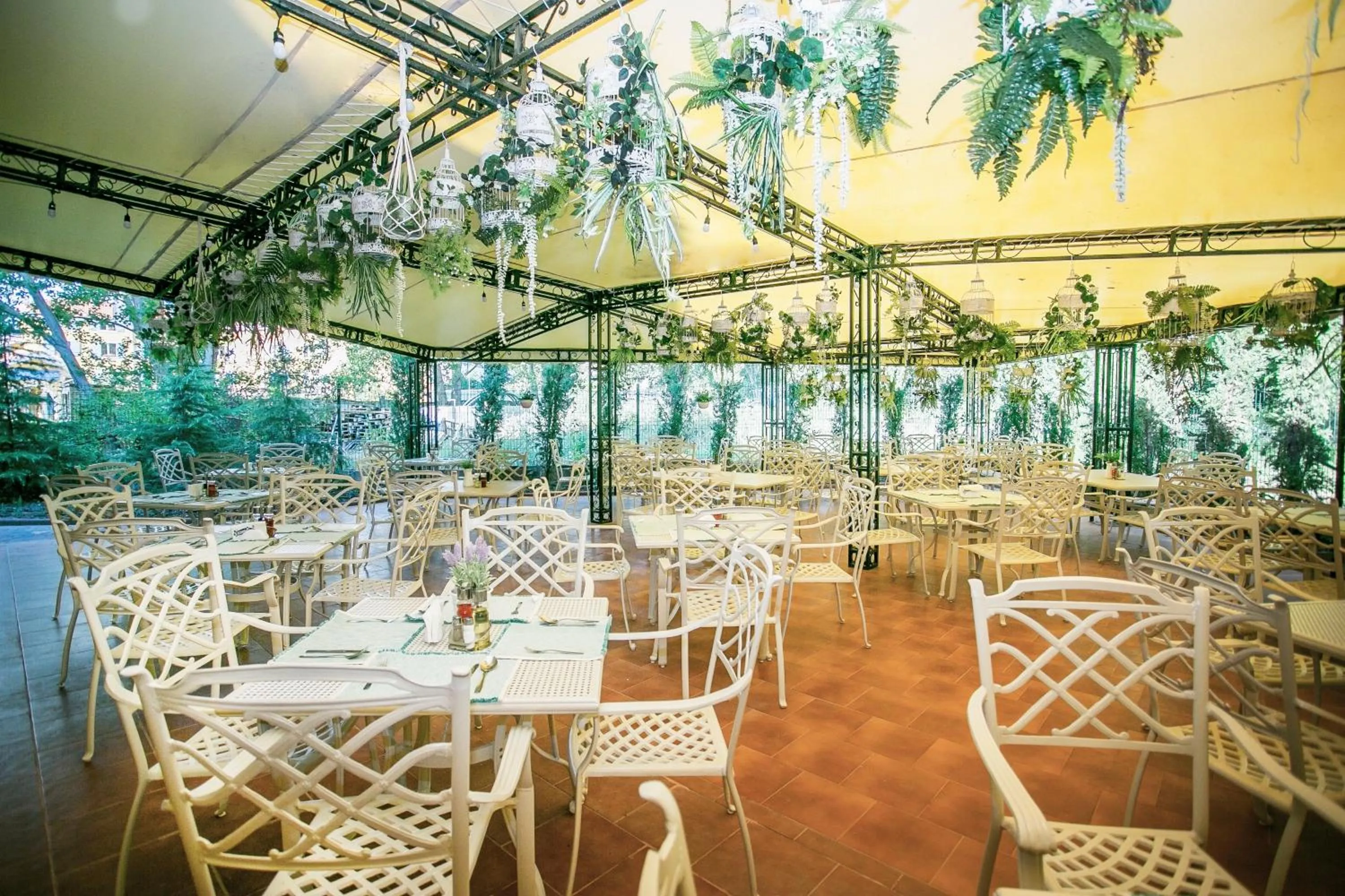 Restaurant/places to eat in Touristic Complex Hacienda Beach Apartments Sozopol