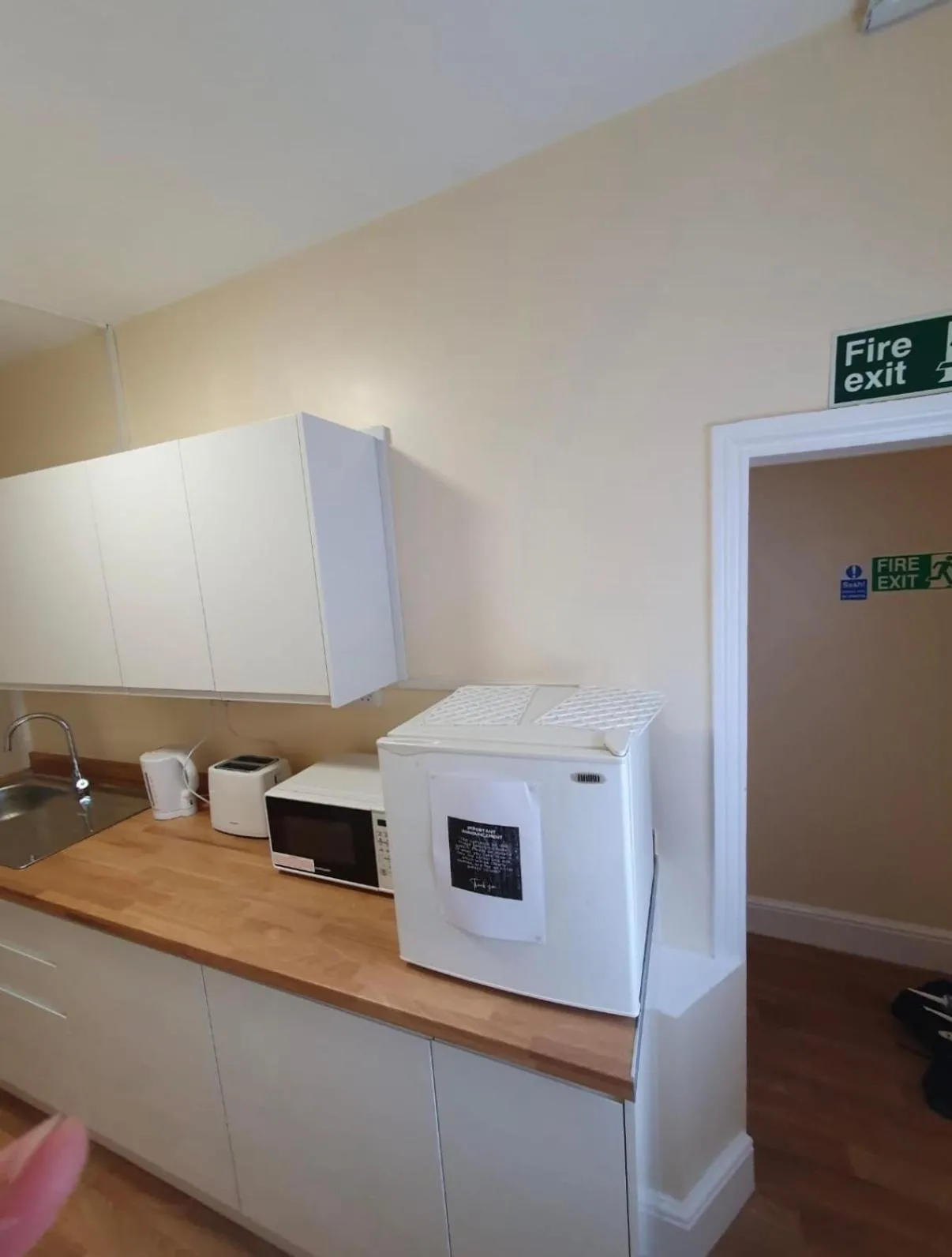 Mersey view Hotel & Pub