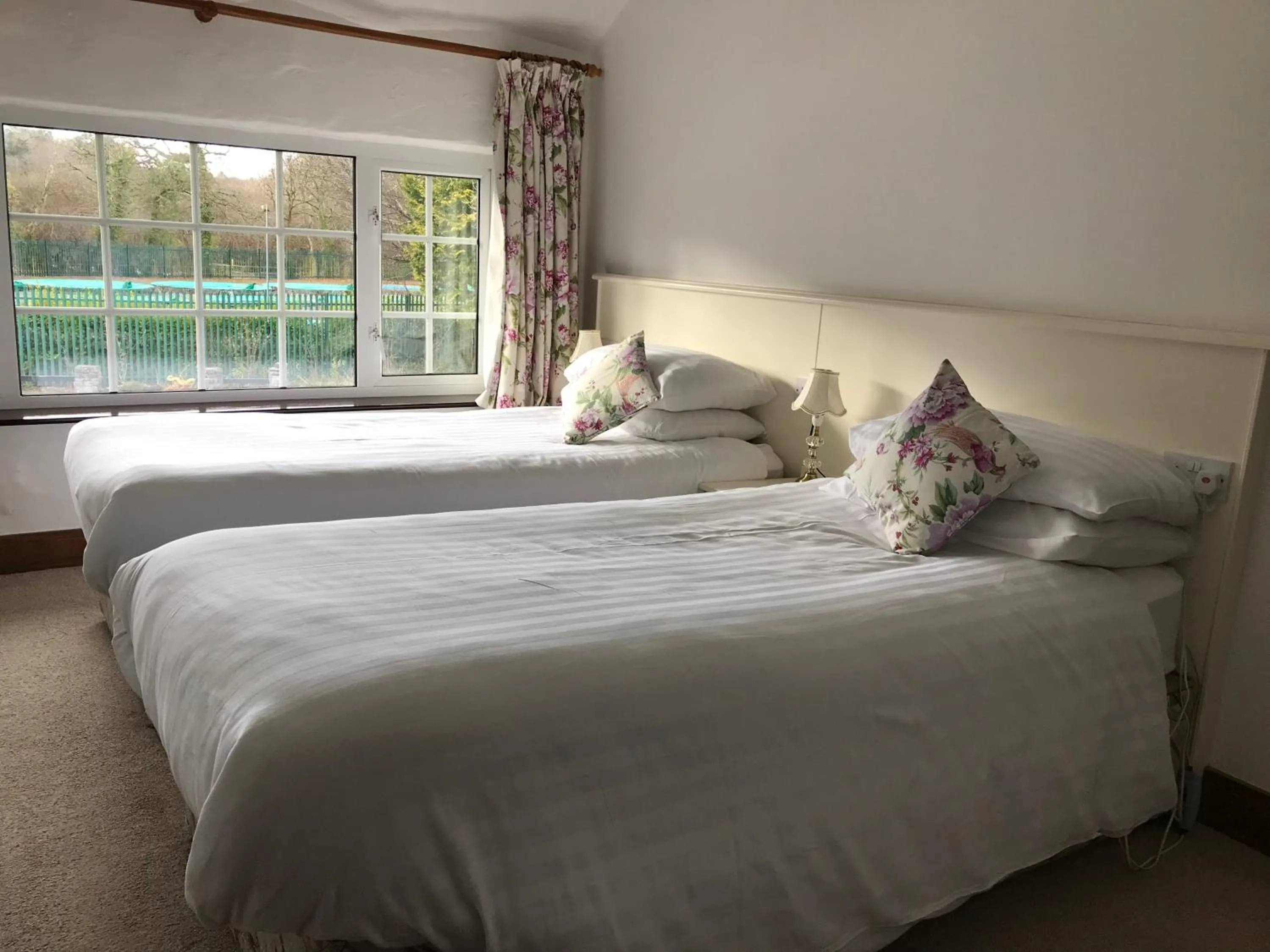 Bedroom, Bed in Ryan's River Lodge B&B