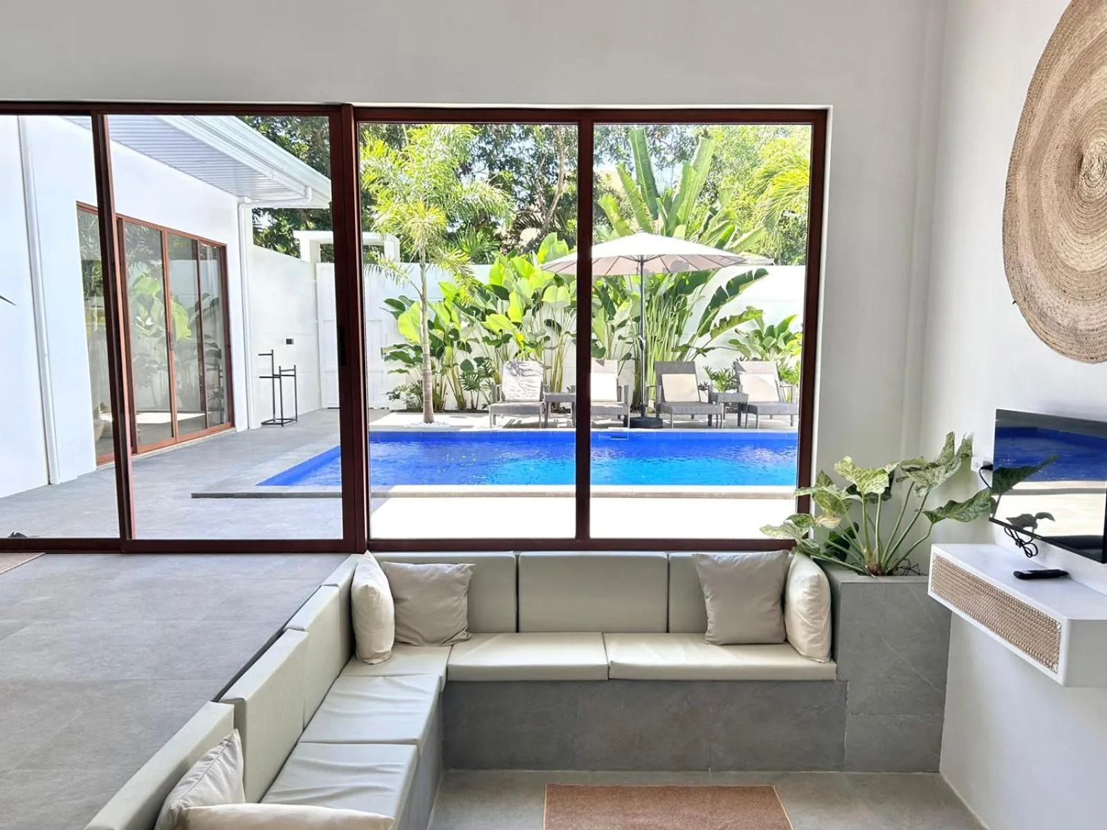Swimming pool in Pineale Villas, Resort and Spa
