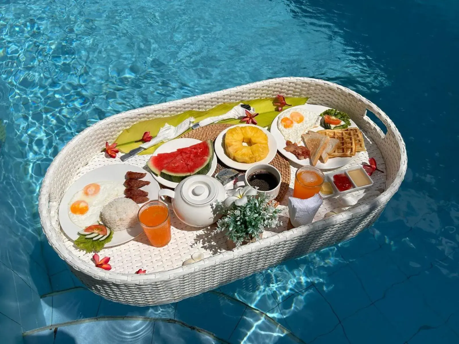 Swimming pool in Pineale Villas, Resort and Spa Swimming pool in Pineale Villas, Resort and Spa