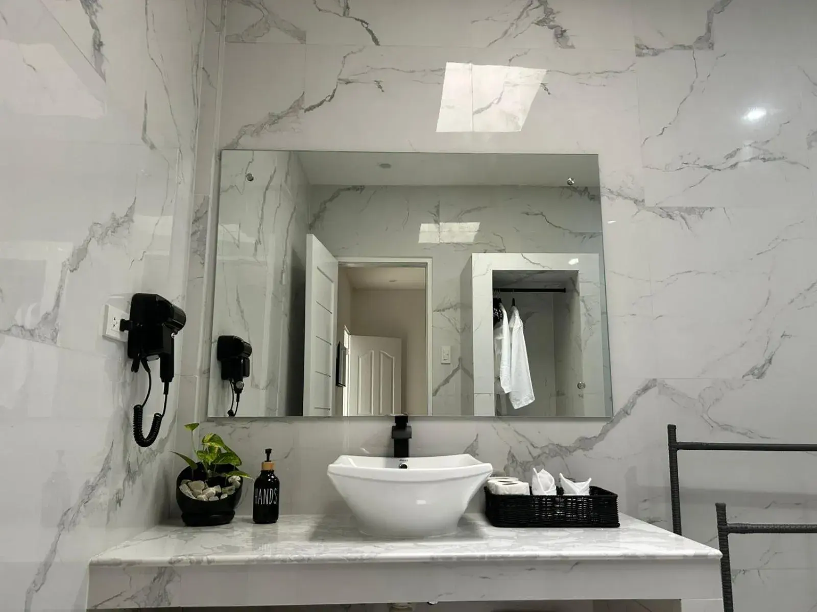 Bathroom in Pineale Villas, Resort and Spa Bathroom in Pineale Villas, Resort and Spa