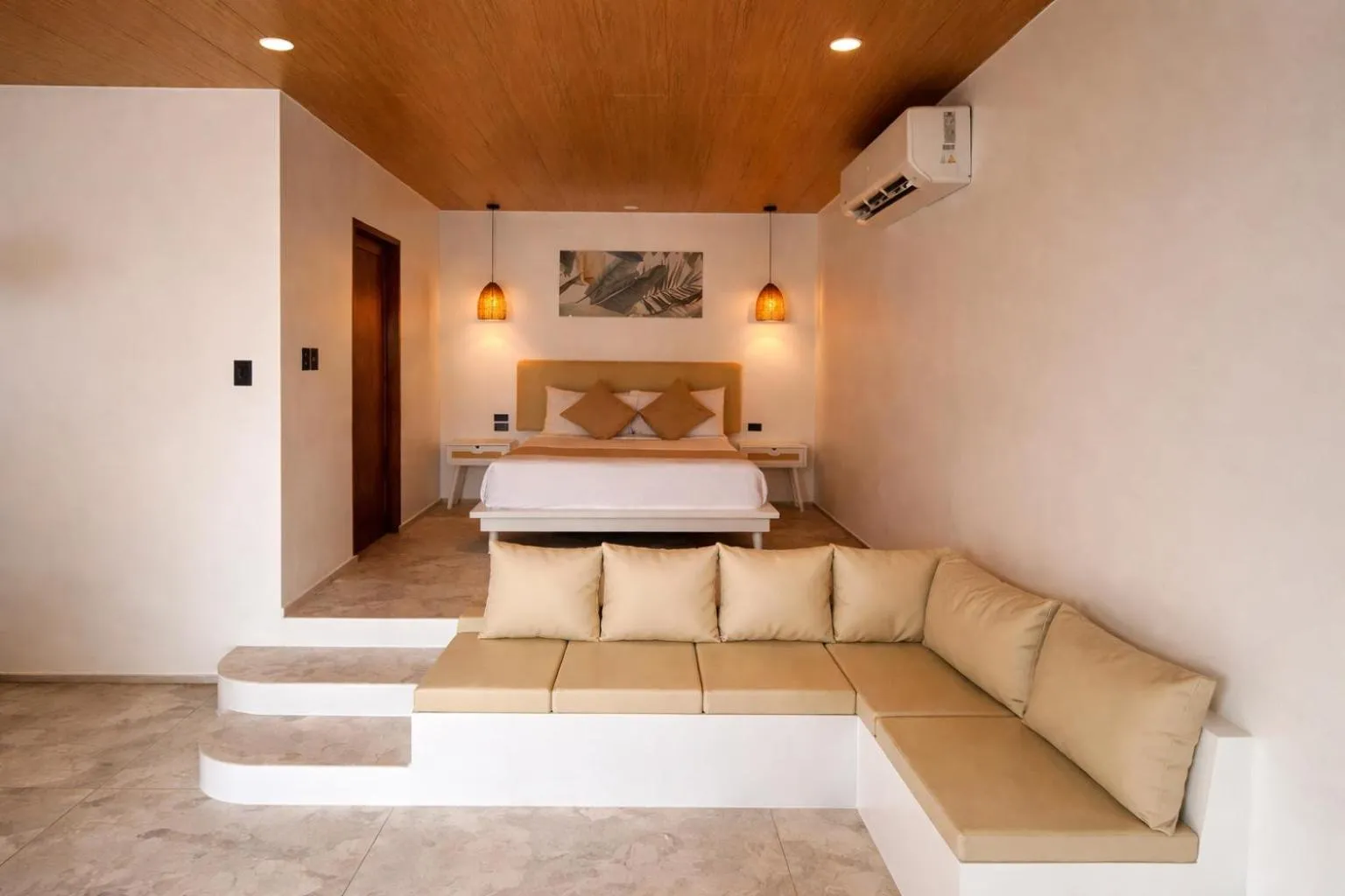Bed in Pineale Villas, Resort and Spa