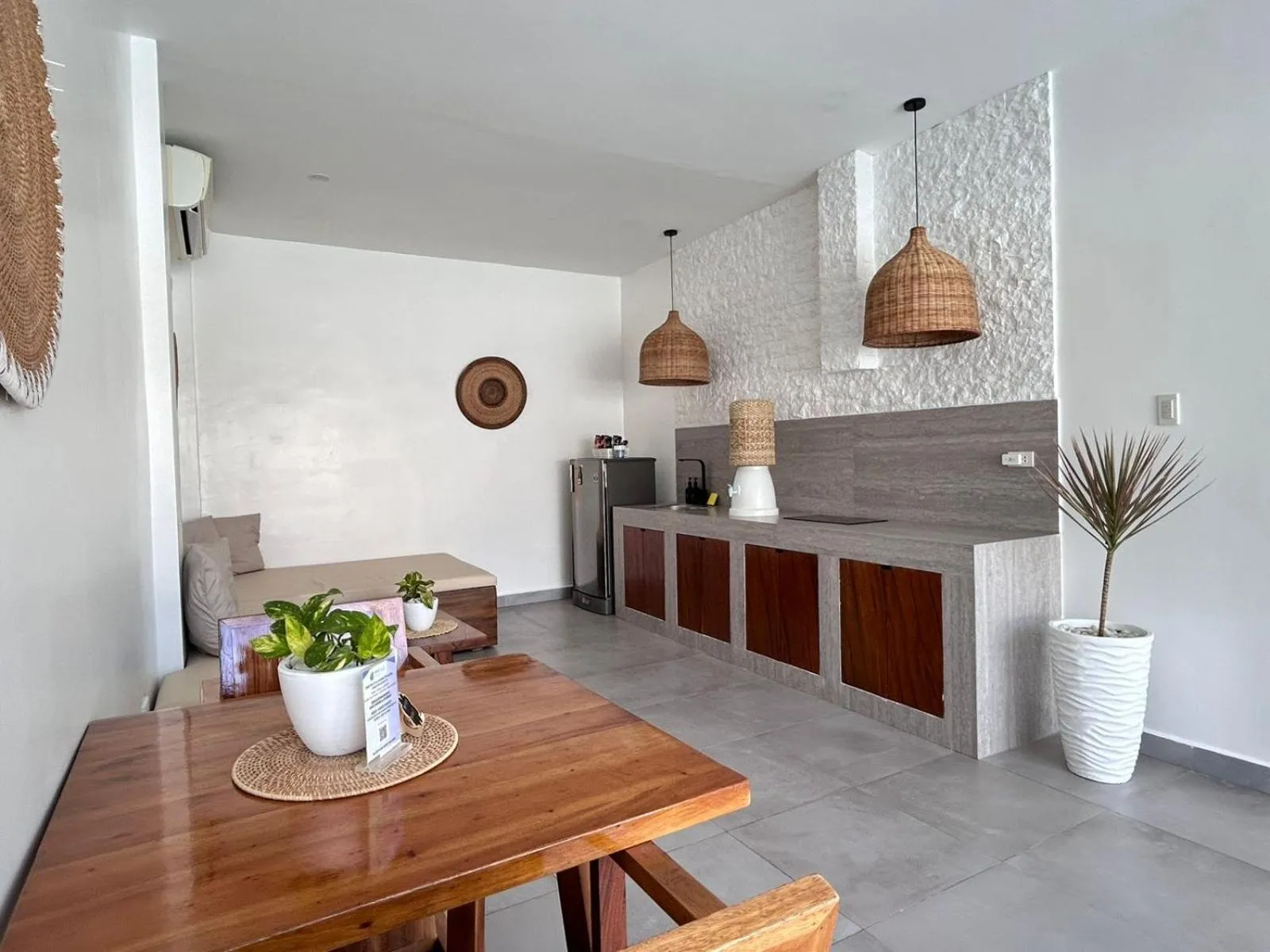 Kitchen or kitchenette in Pineale Villas, Resort and Spa