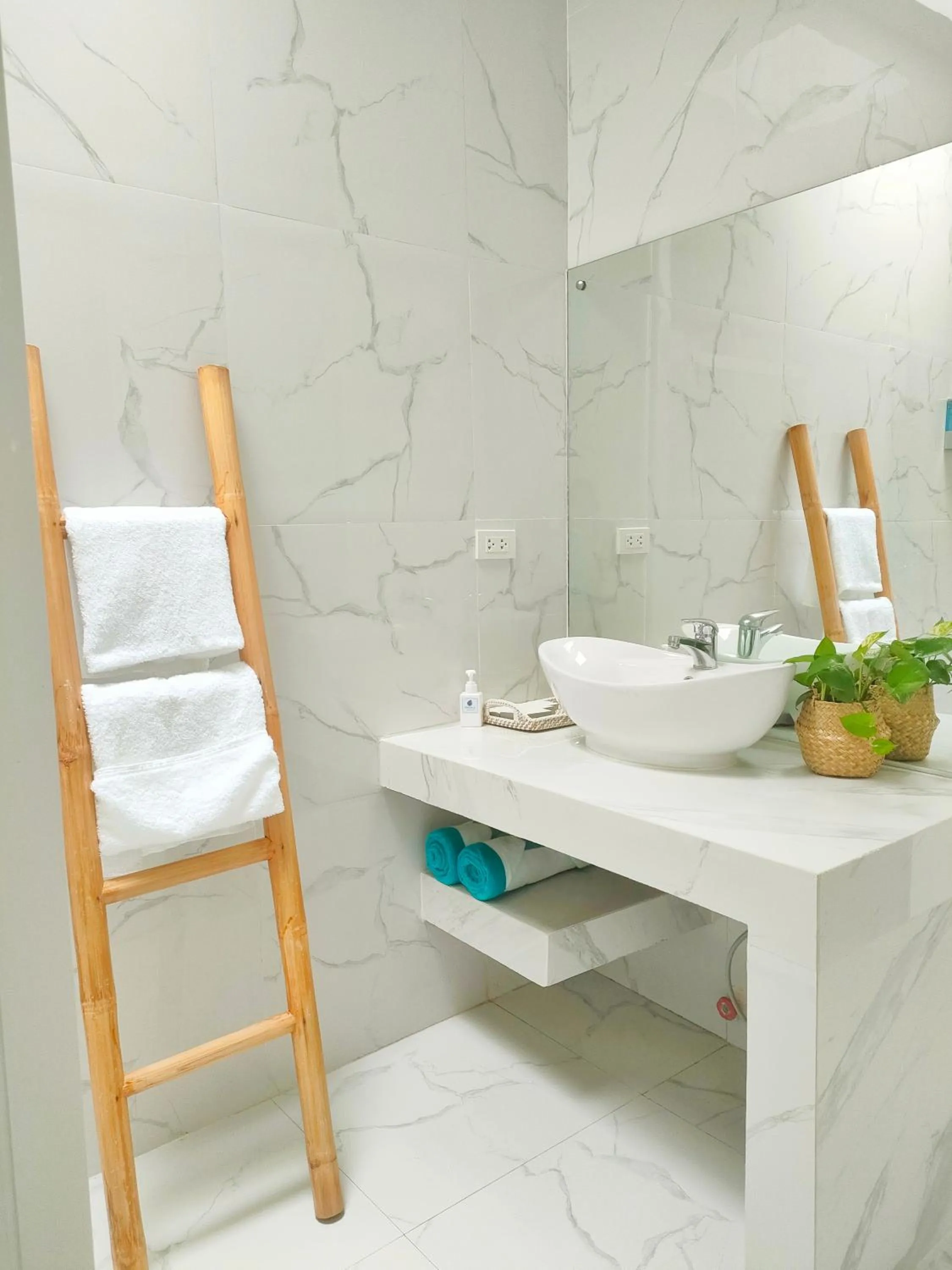Bathroom in Pineale Villas, Resort and Spa