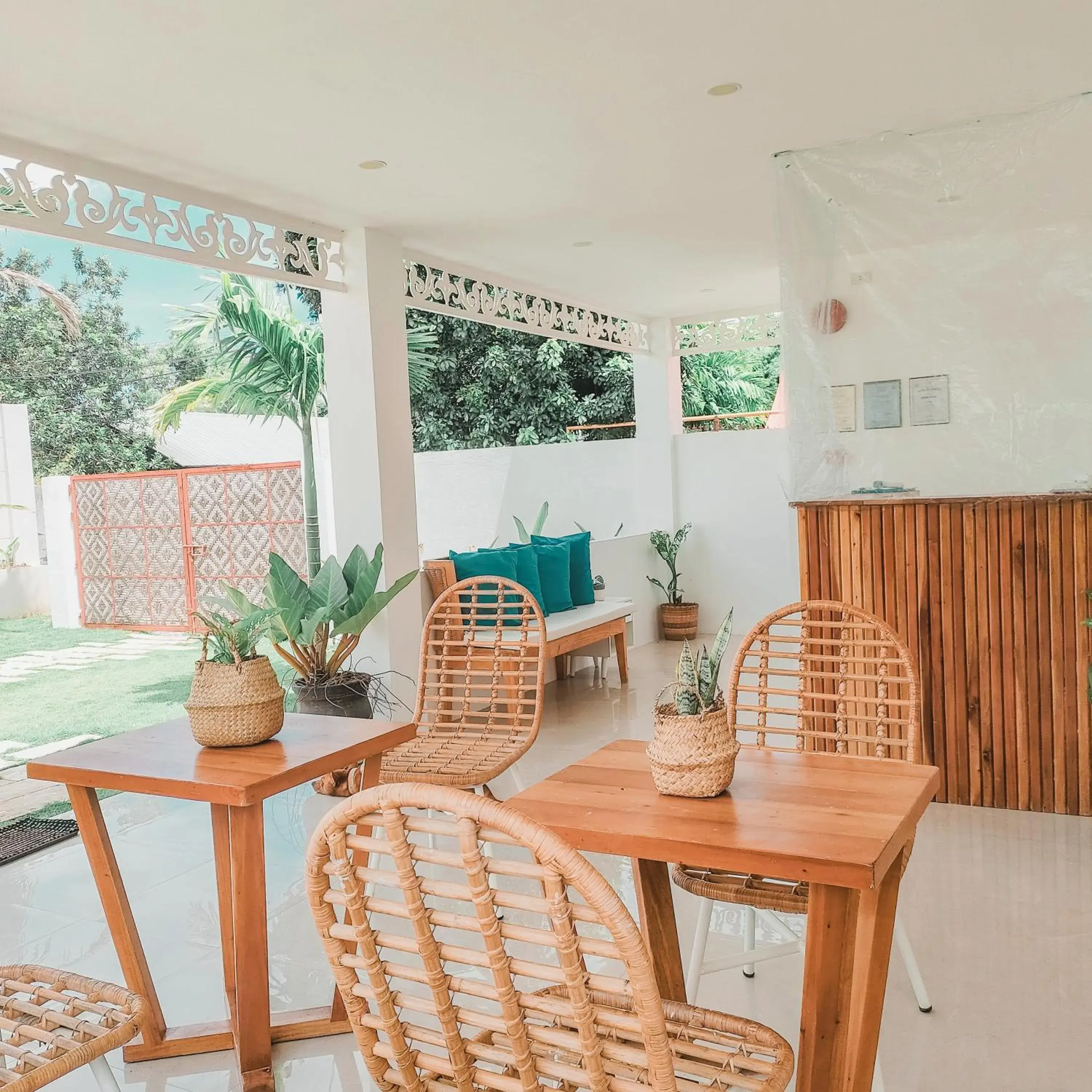 Restaurant/places to eat in Pineale Villas, Resort and Spa Restaurant/places to eat in Pineale Villas, Resort and Spa