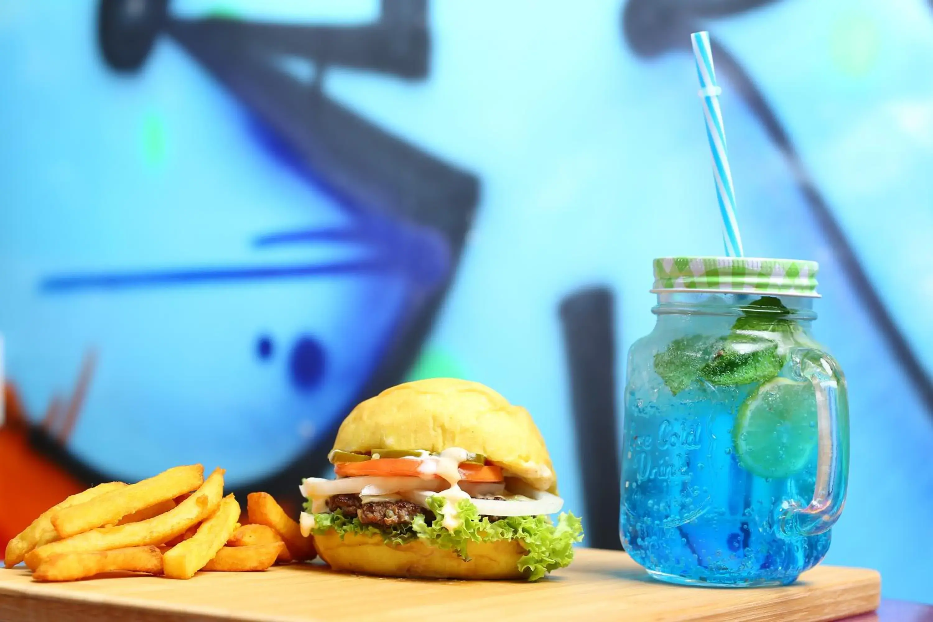 Restaurant/places to eat in Royal Gardens Hotel Restaurant/places to eat in Royal Gardens Hotel