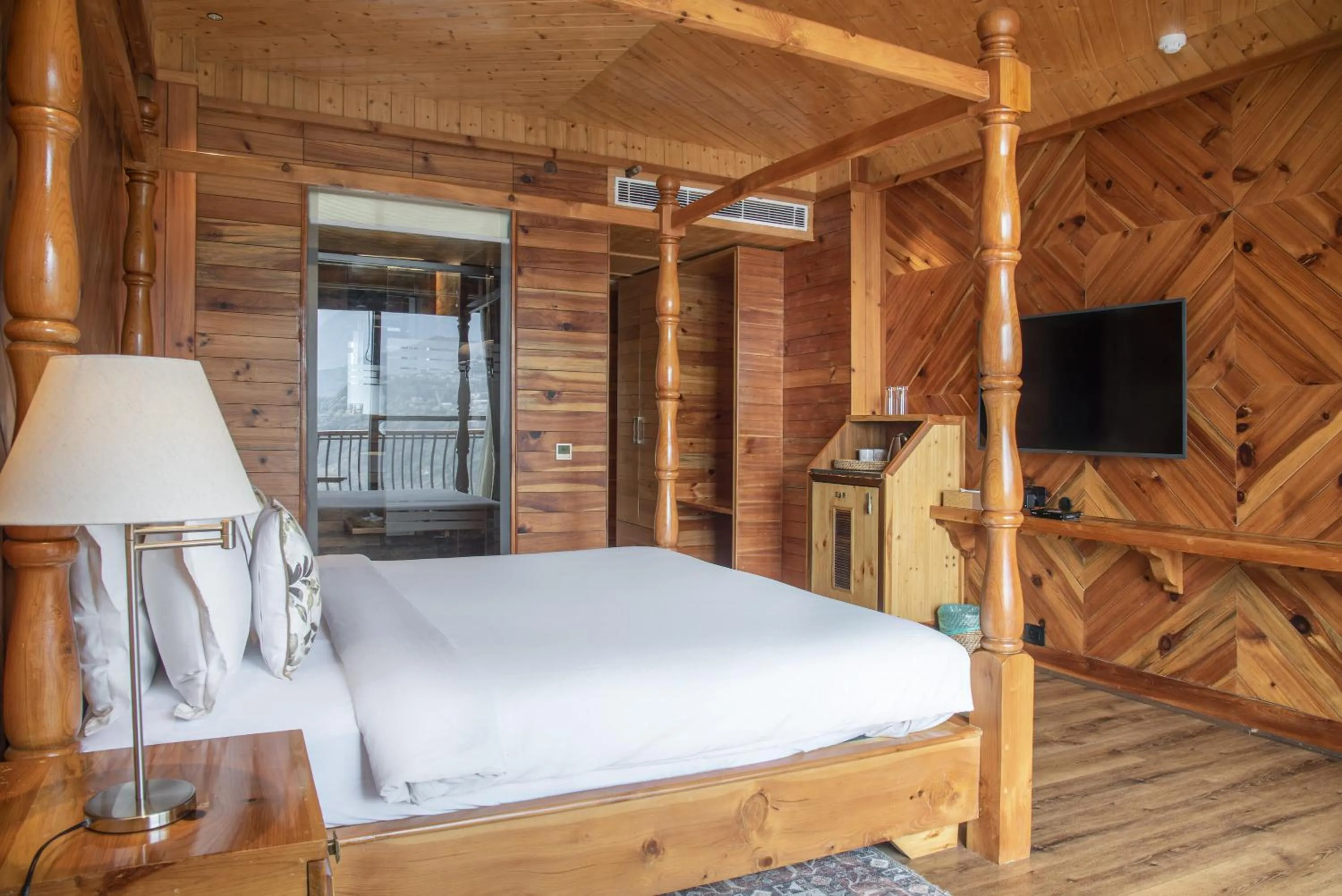 Bed in Echor Mandara TreeVilla Dharamshala