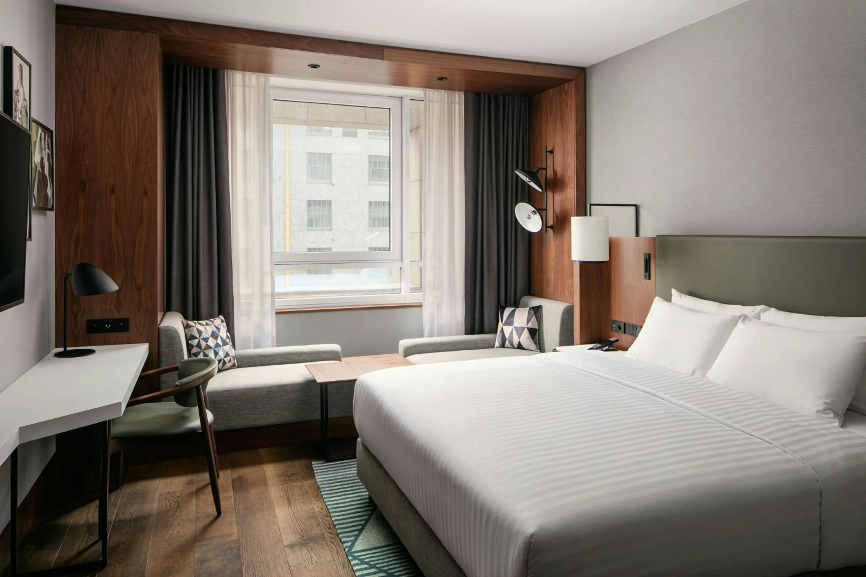 Photo of the whole room, Bed in Prague Marriott Hotel