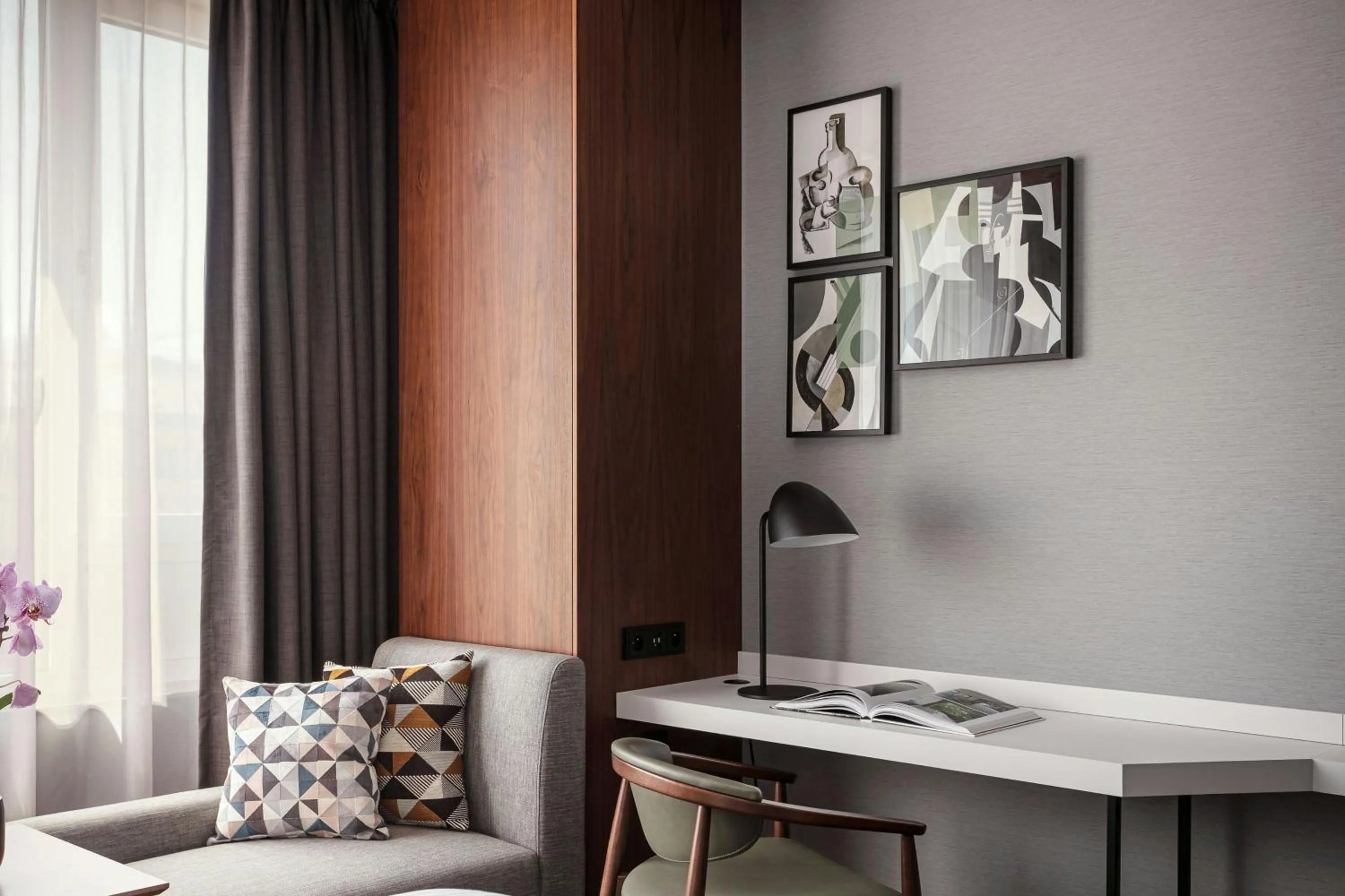 Photo of the whole room in Prague Marriott Hotel