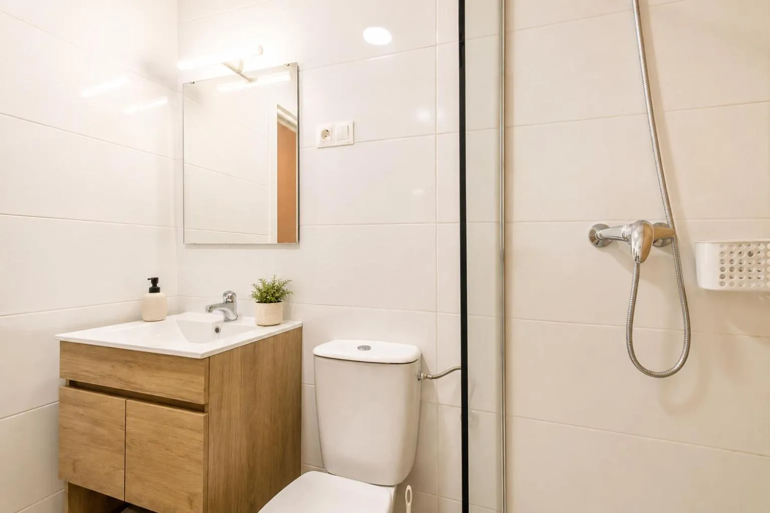 Shower in Apartamento Buganvilla