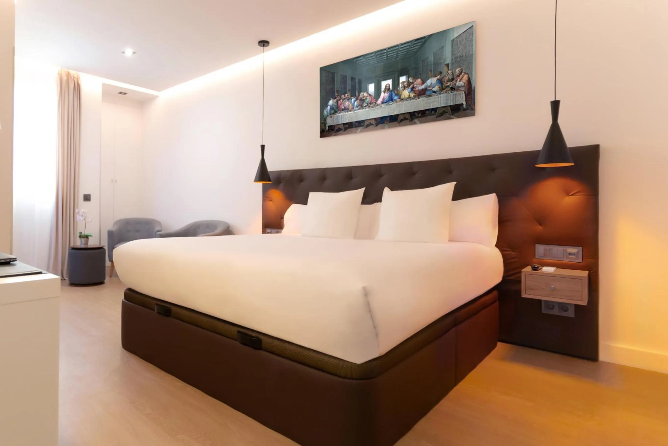 Photo of the whole room, Bed in Woohoo Rooms Boutique Sol