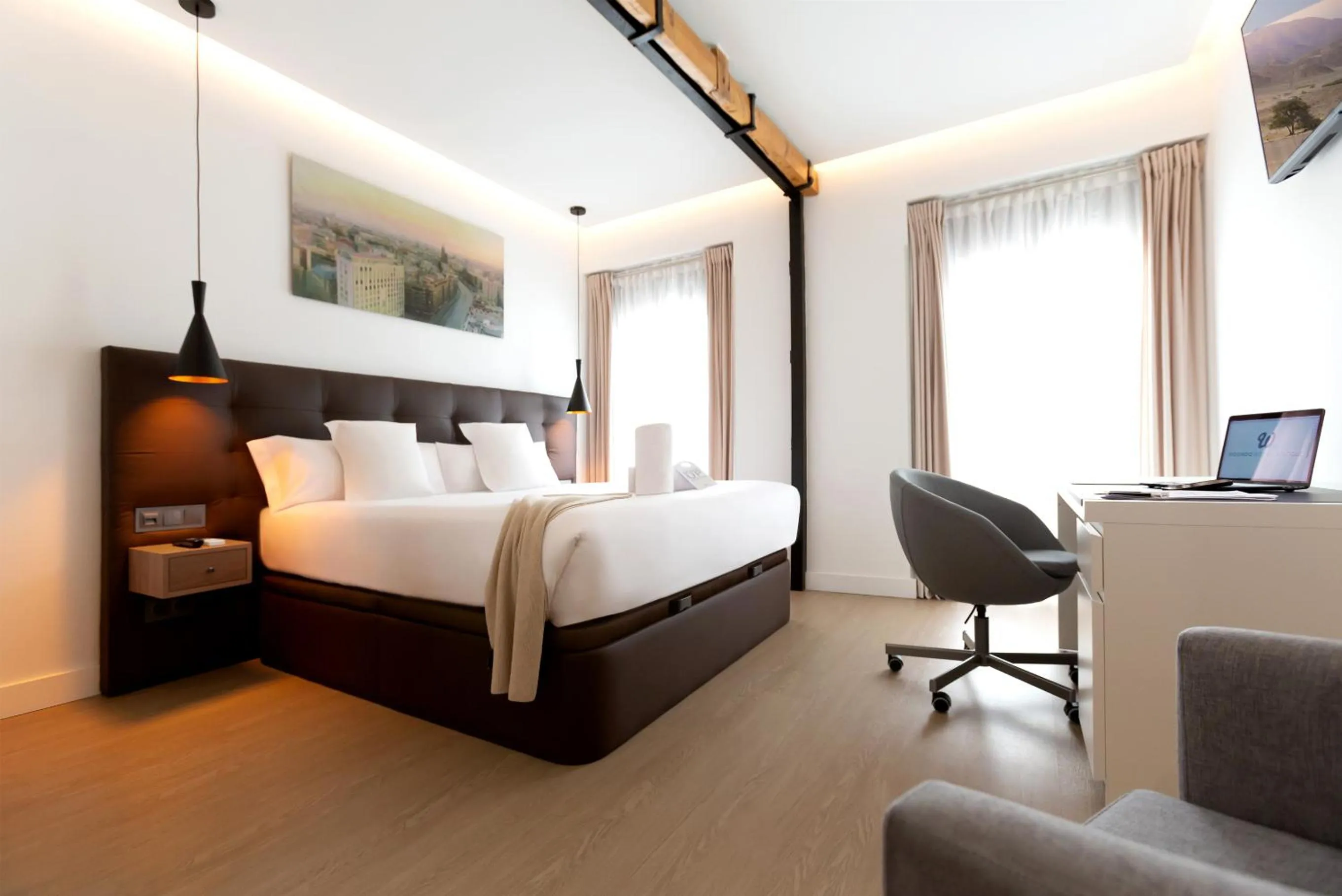 Photo of the whole room, Bed in Woohoo Rooms Boutique Sol