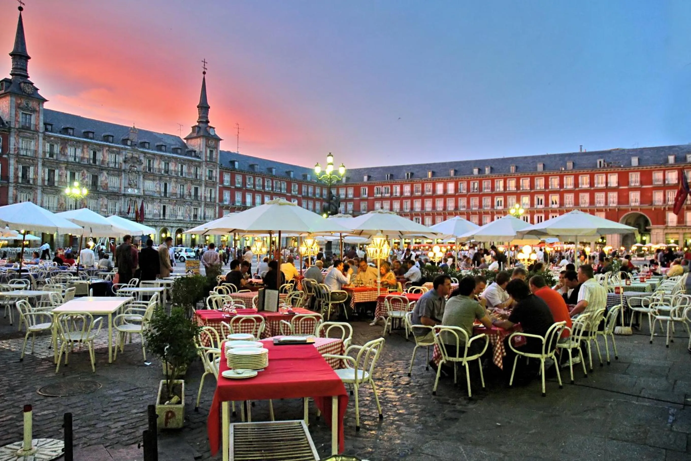 Nearby landmark in Woohoo Rooms Boutique Sol