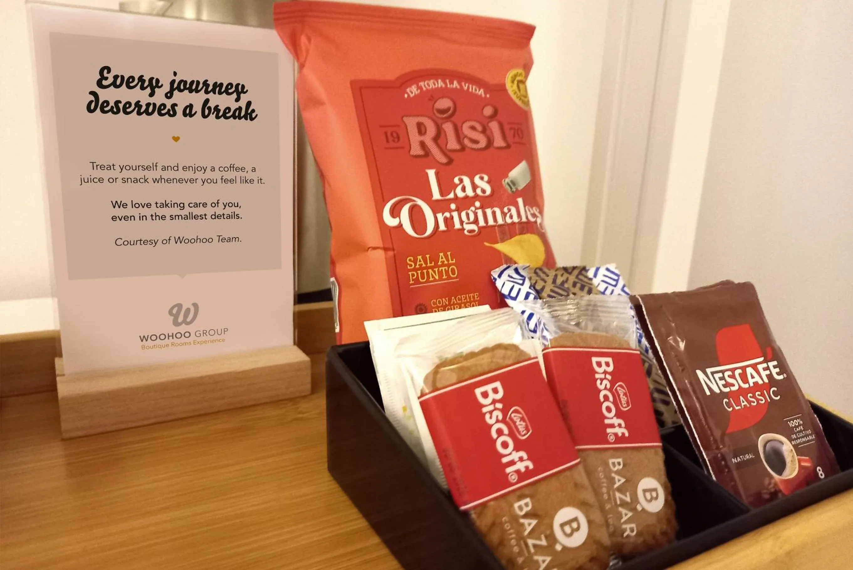 Coffee/tea facilities in Woohoo Rooms Boutique Sol