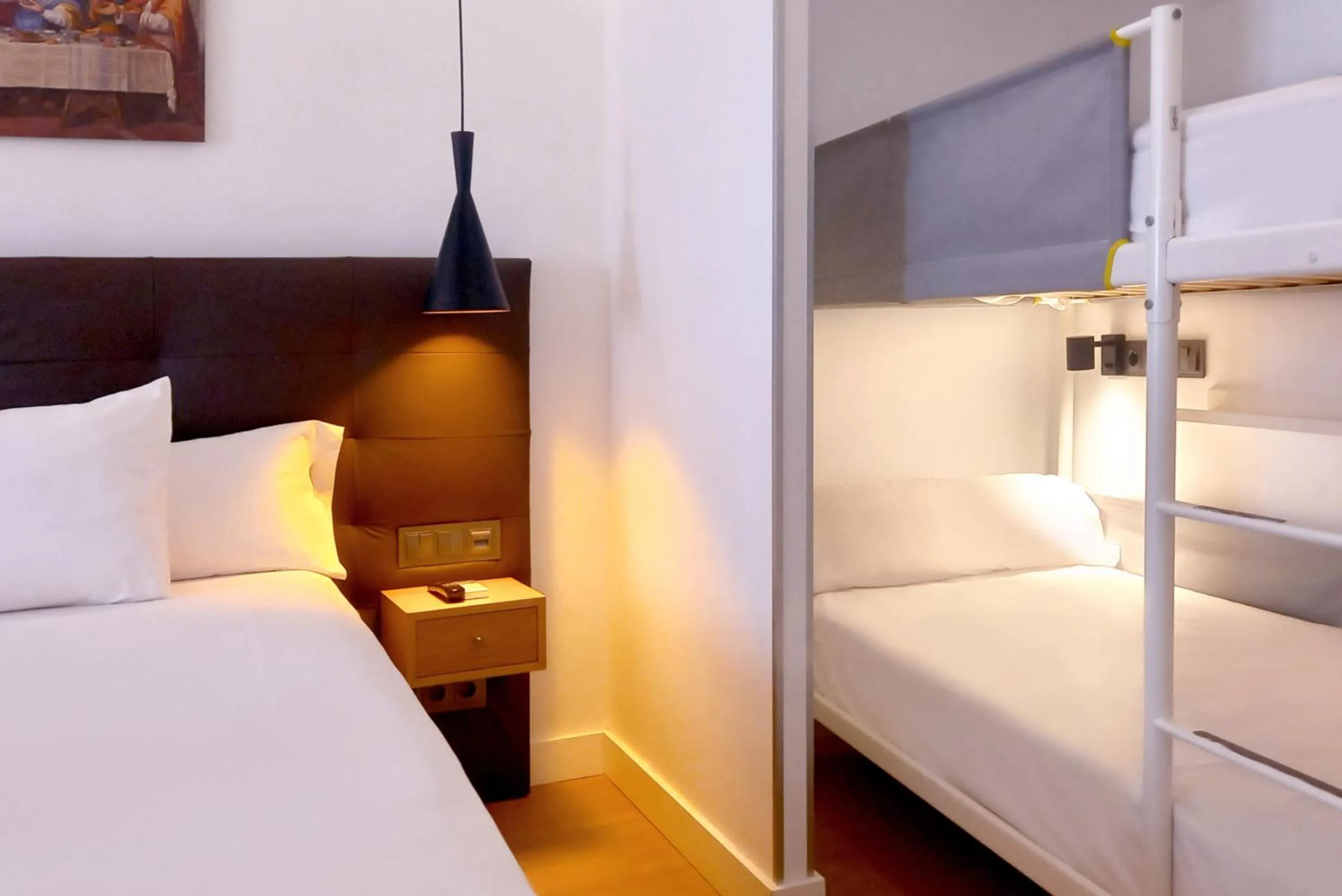 Bed in Woohoo Rooms Boutique Sol