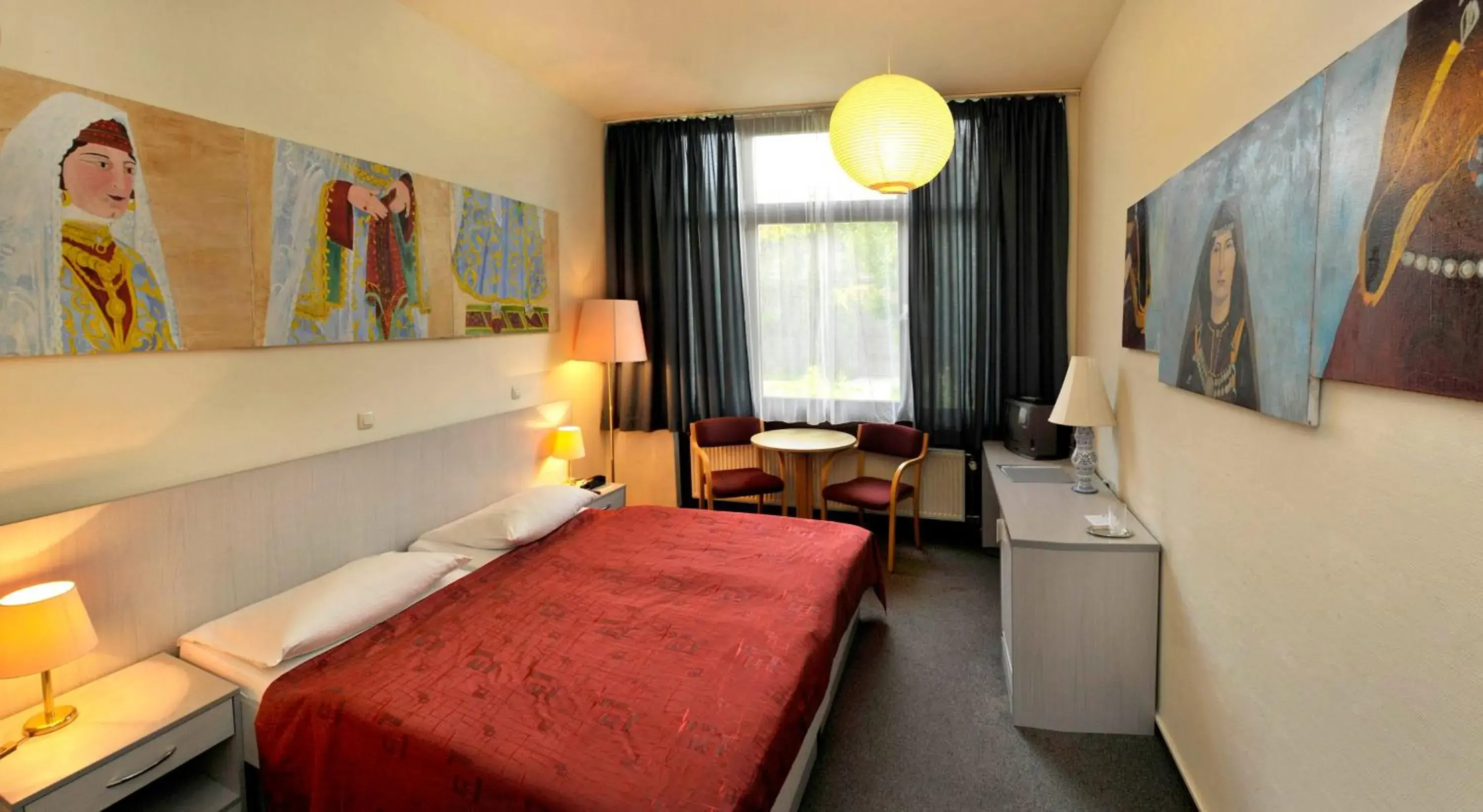 Standard Double Room in Berlin ART Hotel Standard Double Room in Berlin ART Hotel