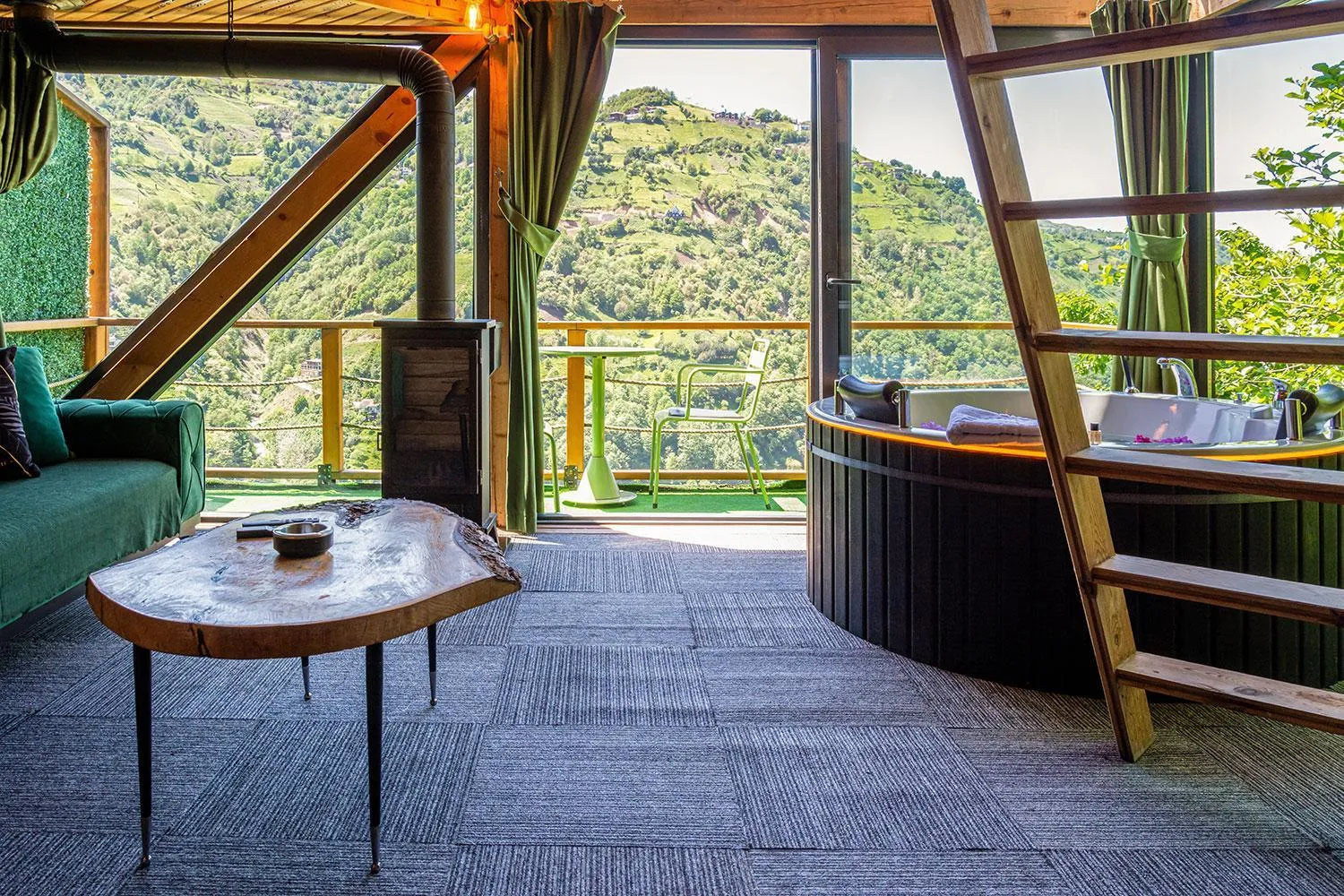 Patio in Pavri suit bungalov