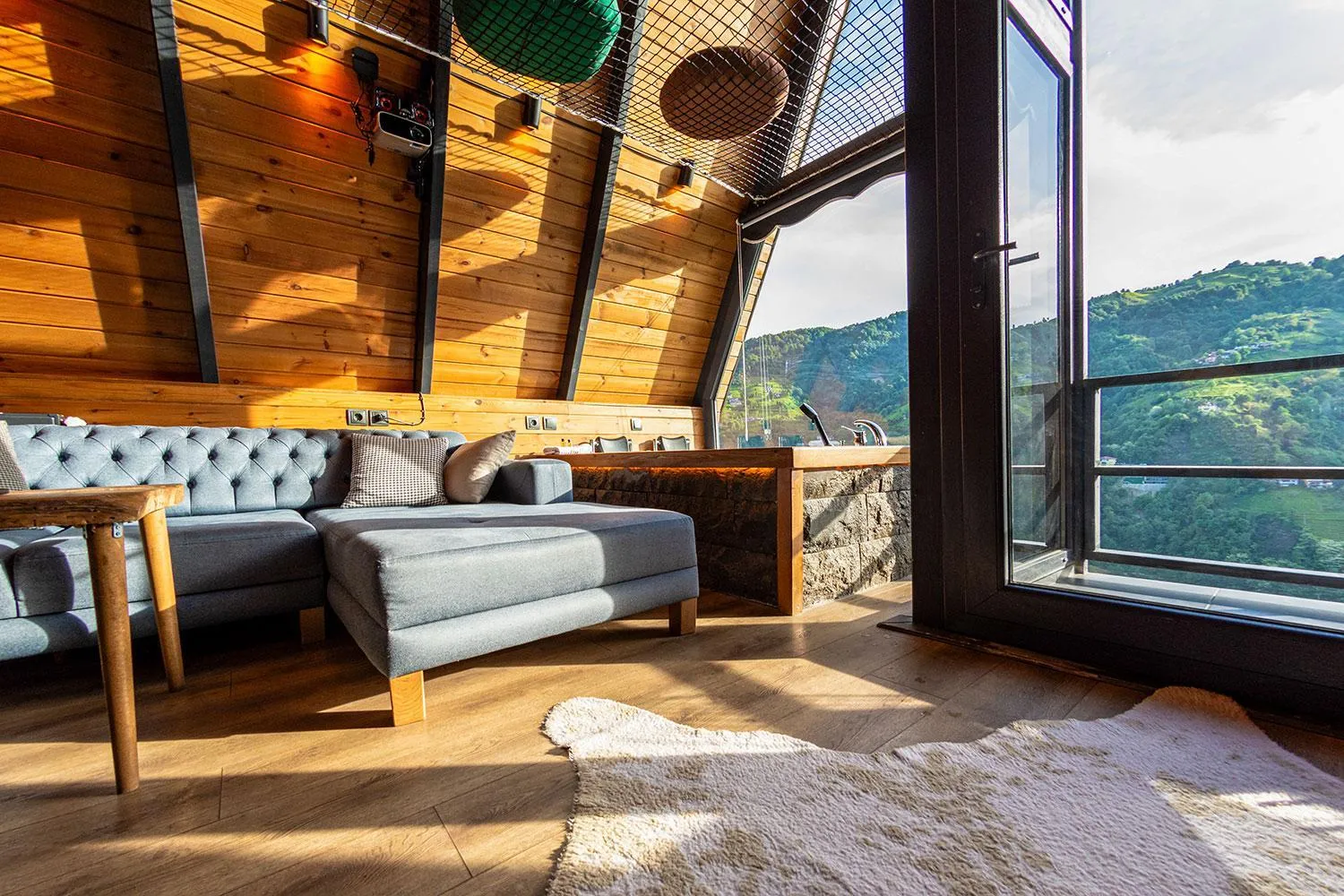 Coffee/tea facilities in Pavri suit bungalov