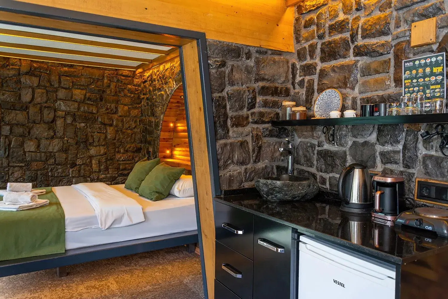 Coffee/tea facilities, Bed in Pavri suit bungalov Coffee/tea facilities, Bed in Pavri suit bungalov