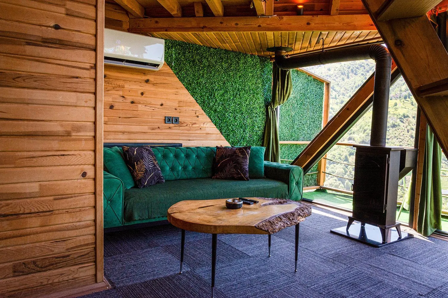 Patio in Pavri suit bungalov