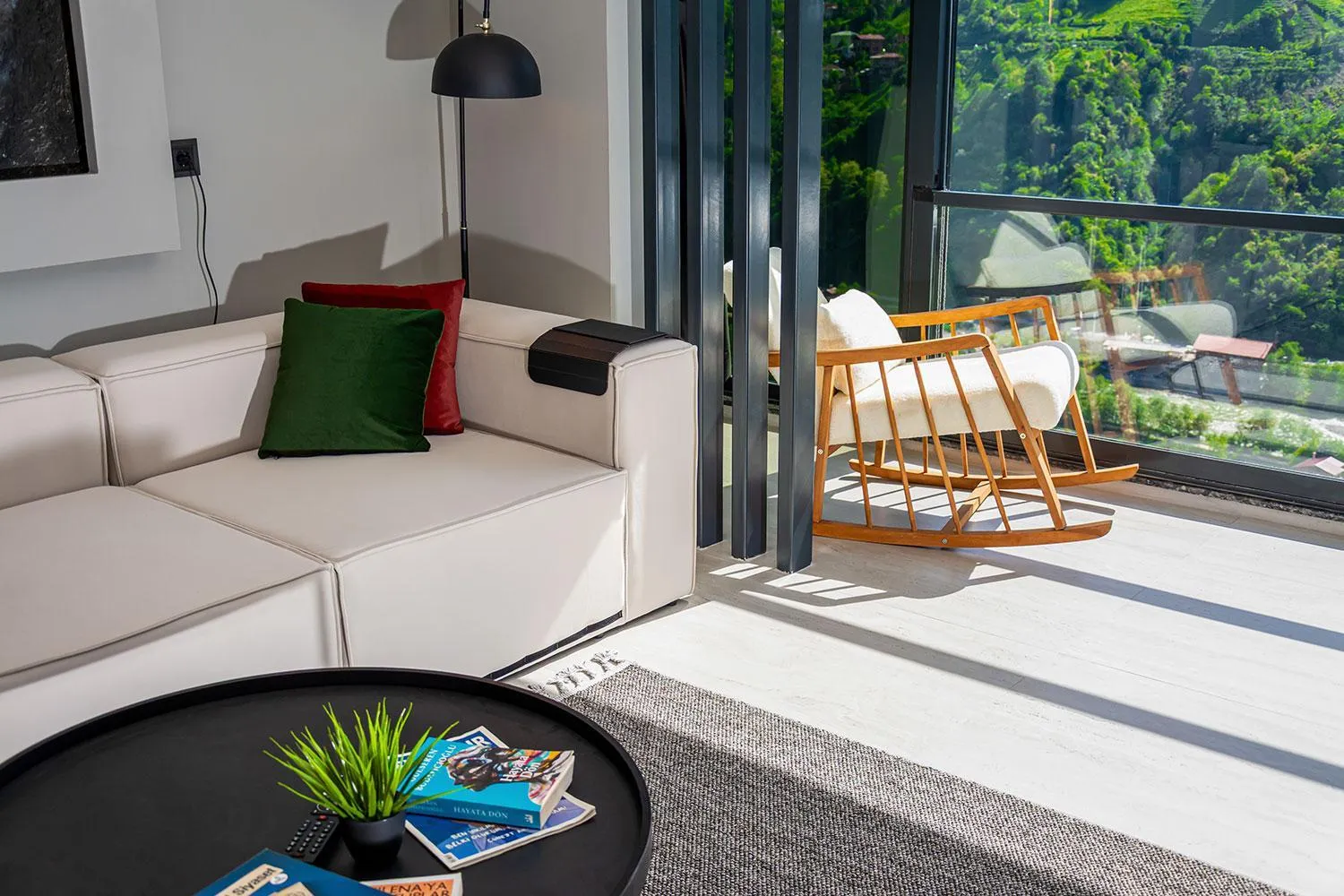 Patio in Pavri suit bungalov