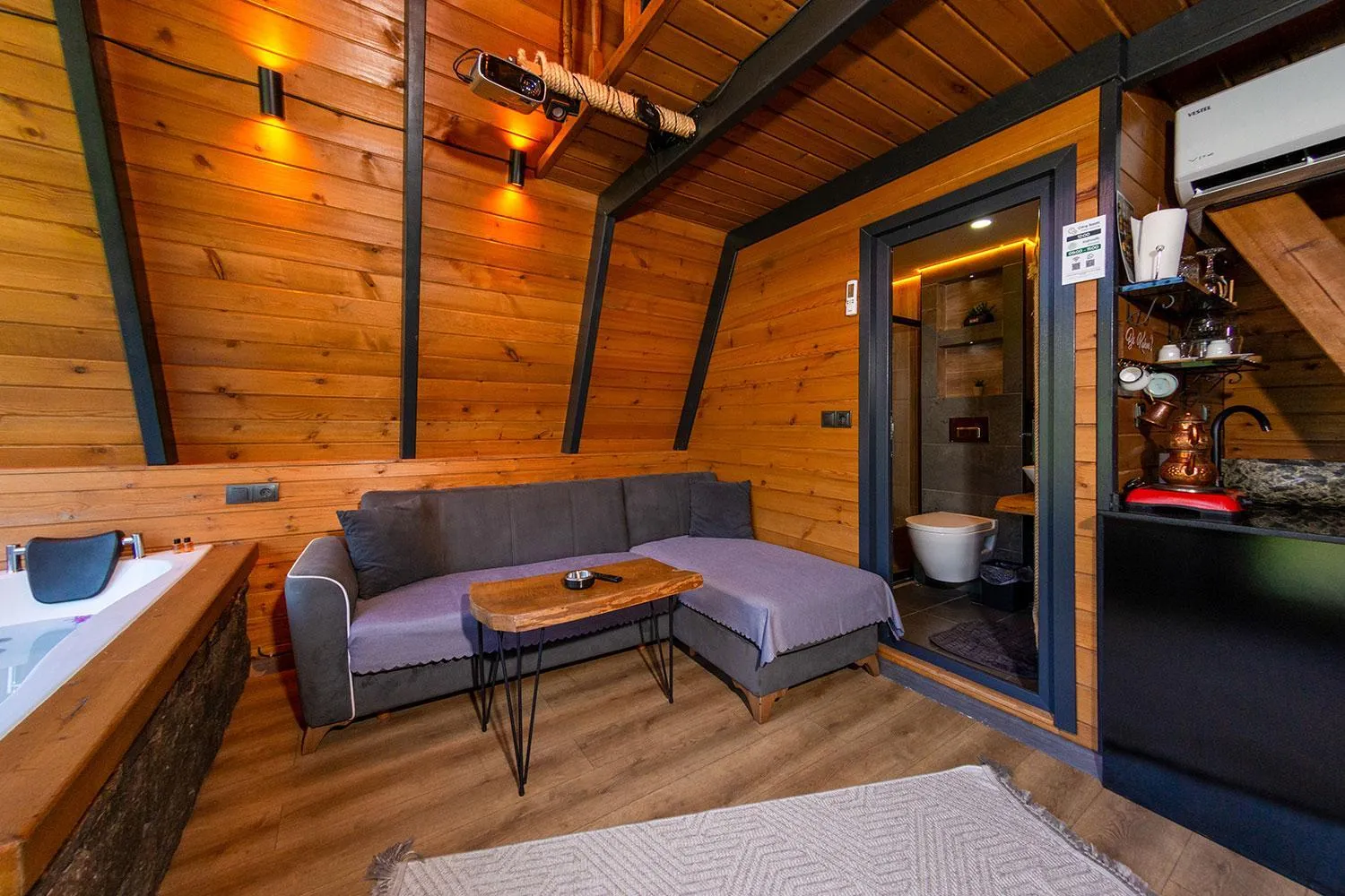 Patio in Pavri suit bungalov