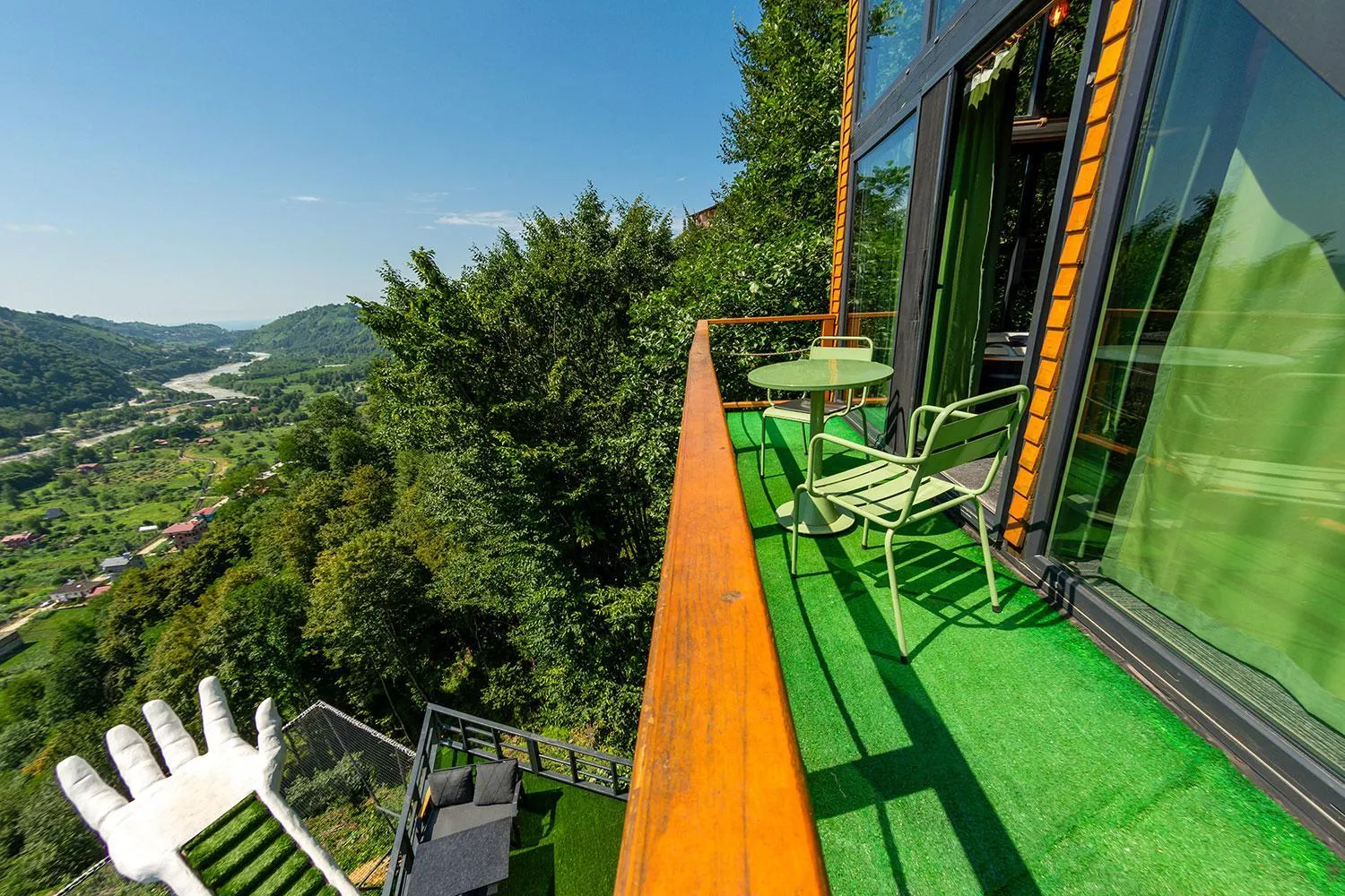 Natural landscape in Pavri suit bungalov