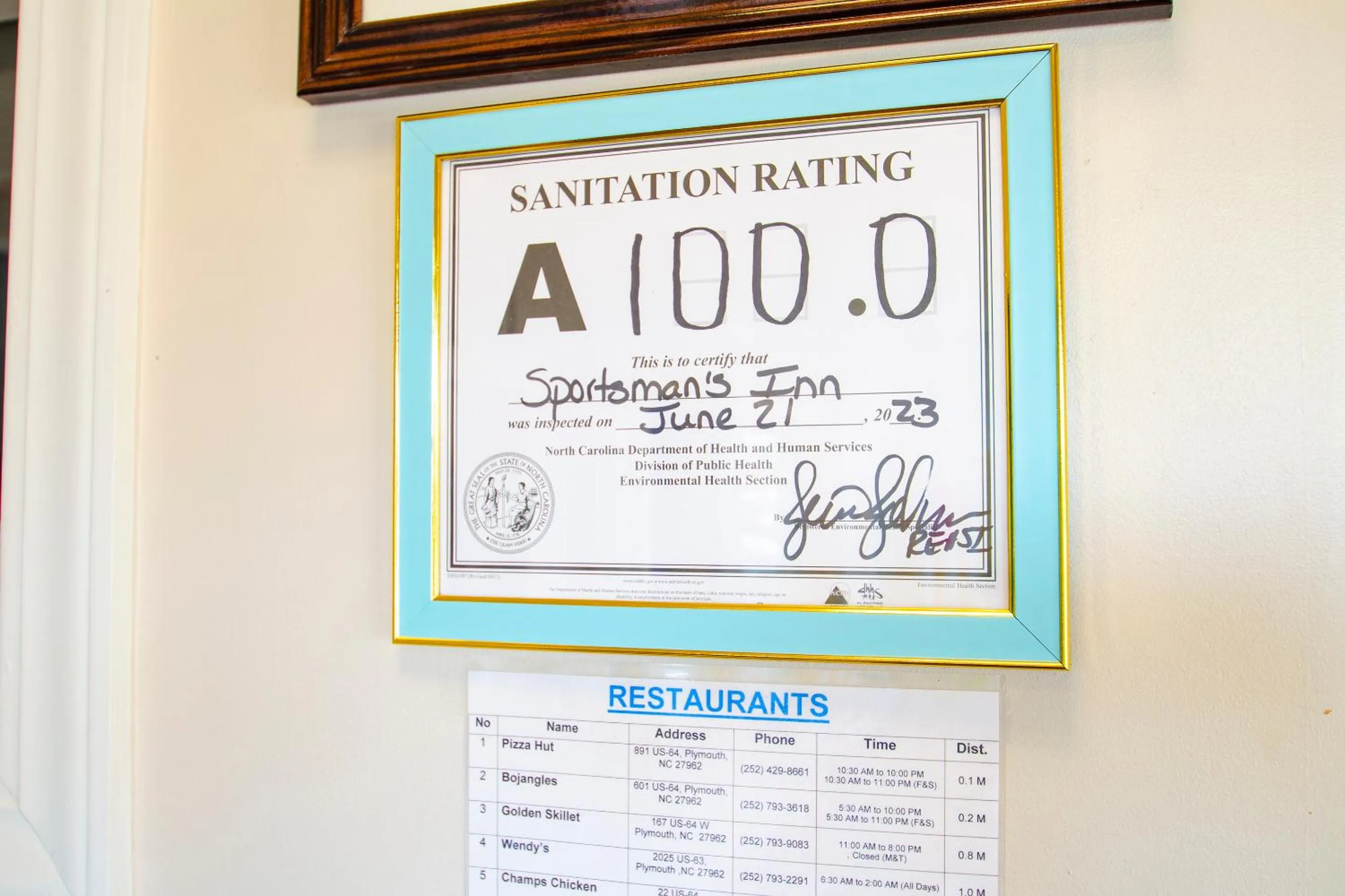 Lobby or reception in Sportsman's Inn Plymouth 252-793-3095