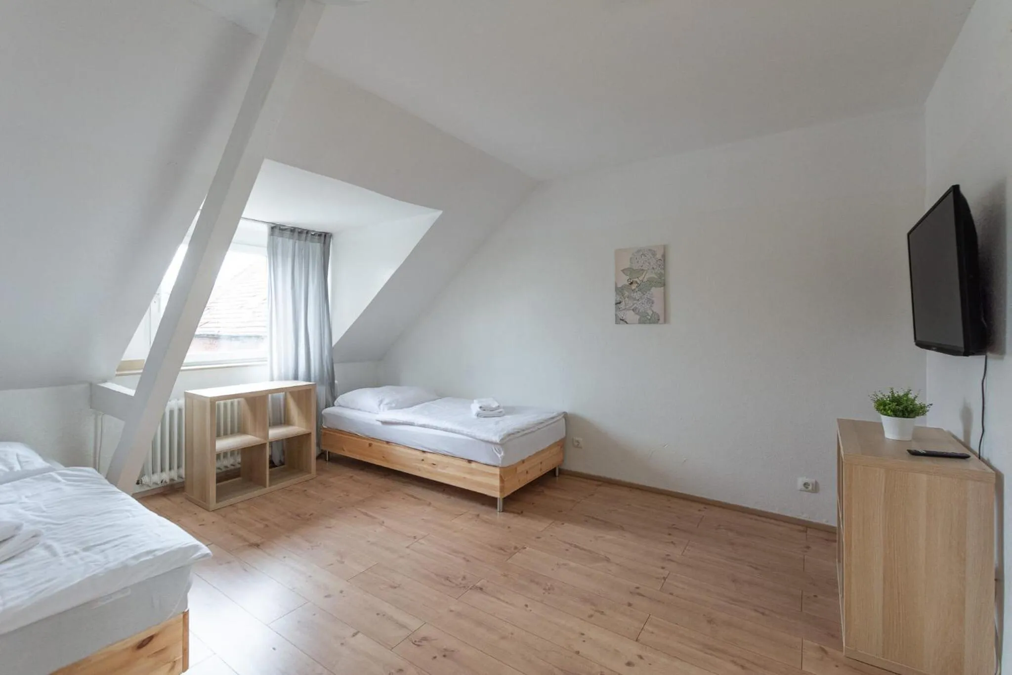 Bed in T&K Apartments - Apartments 20 Min to MESSE DUS