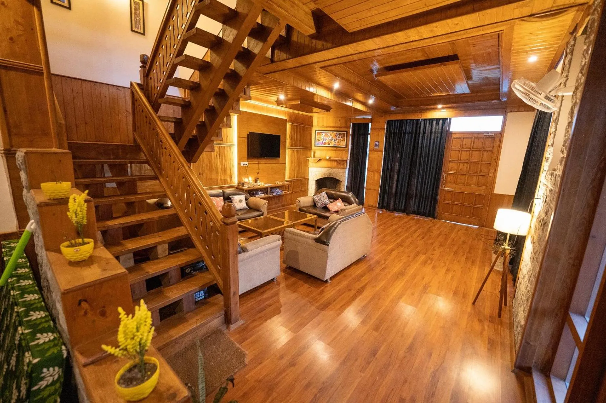 Living room in Amarys Boutique Stays Manali