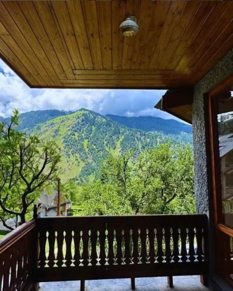 Balcony/Terrace in Amarys Boutique Stays Manali