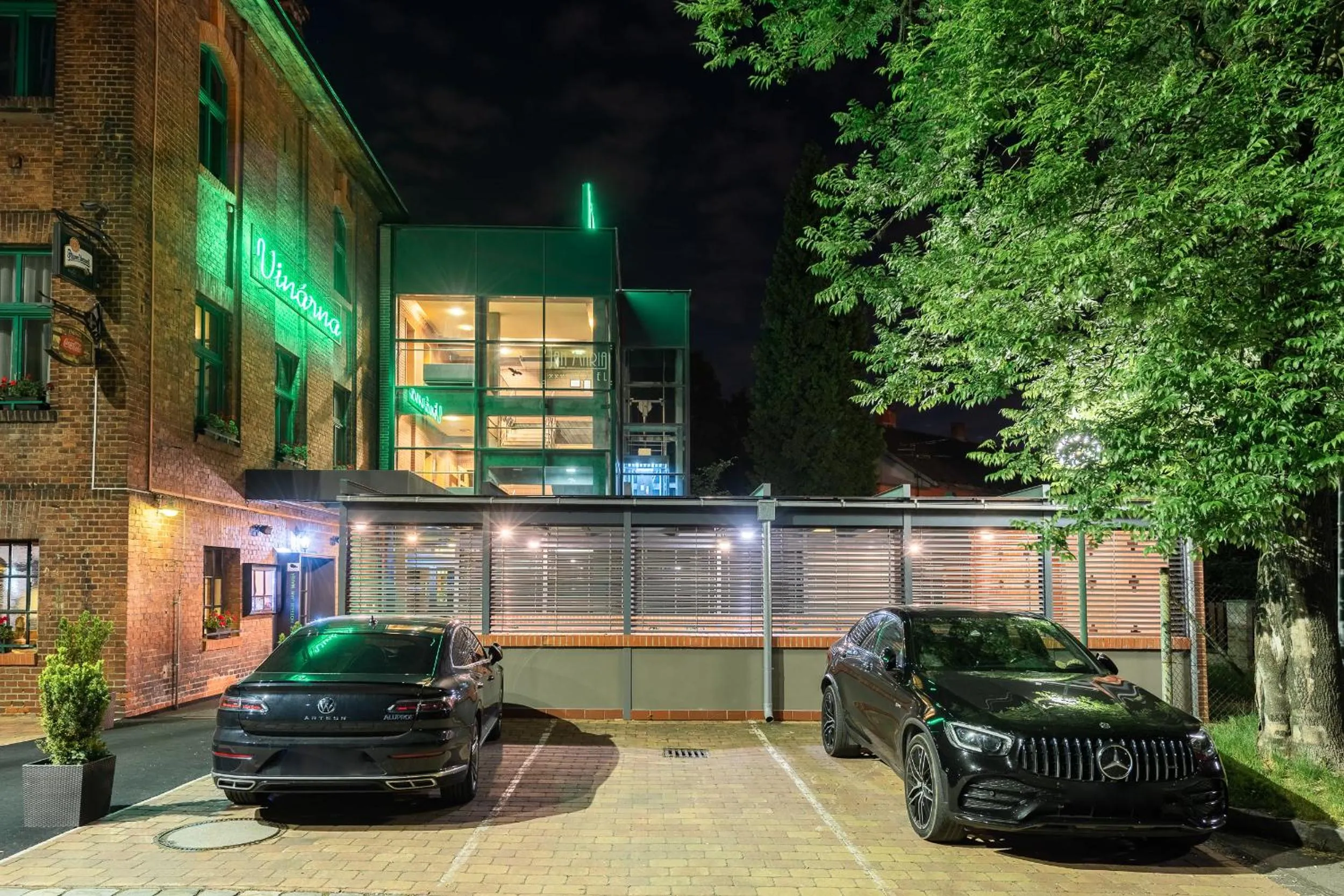 Property building in Jan Maria Hotel