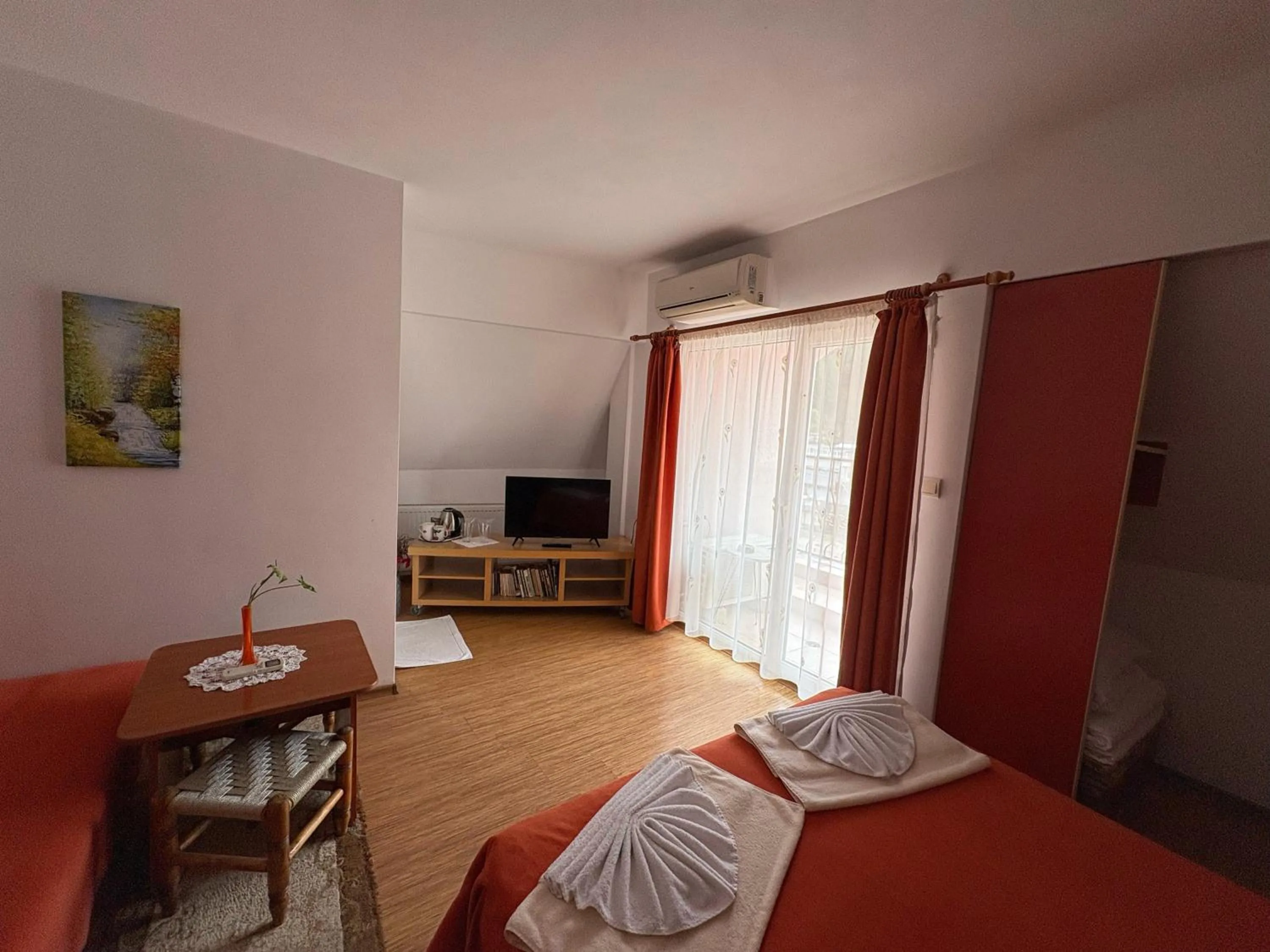 Bed in Family Hotel Flora