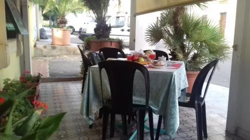 Hotel Villarosa con Vespa Rent