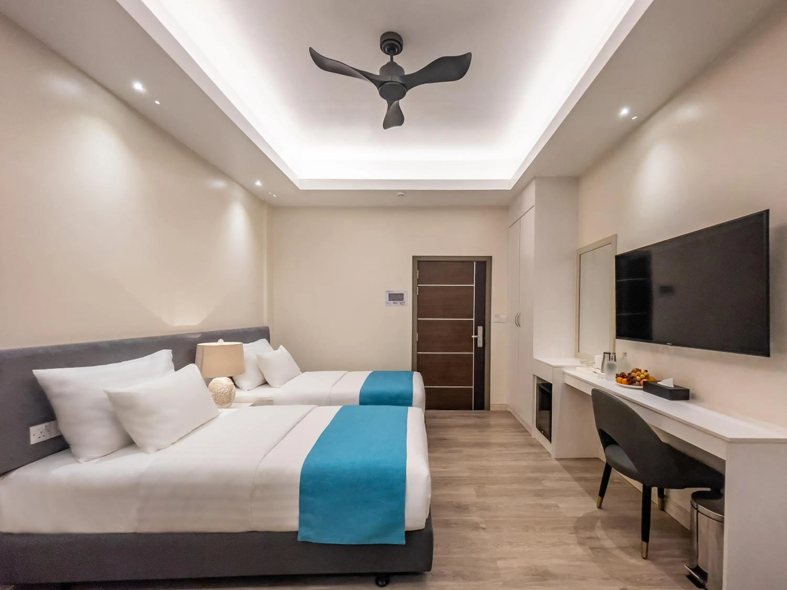 Bedroom, Bed in Sky Beach Maldives - Dhiffushi