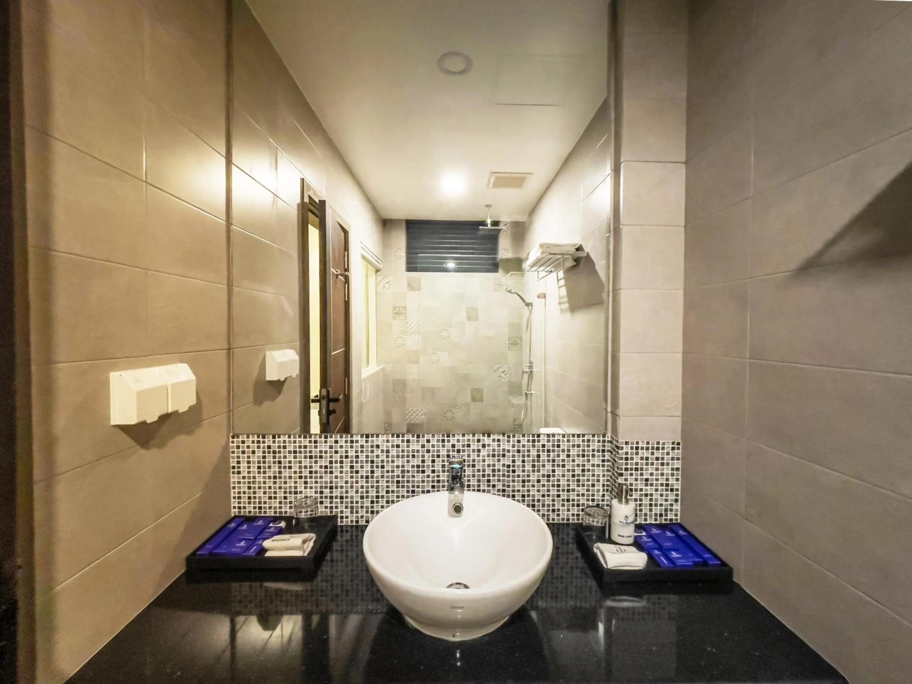 Bathroom in Sky Beach Maldives - Dhiffushi