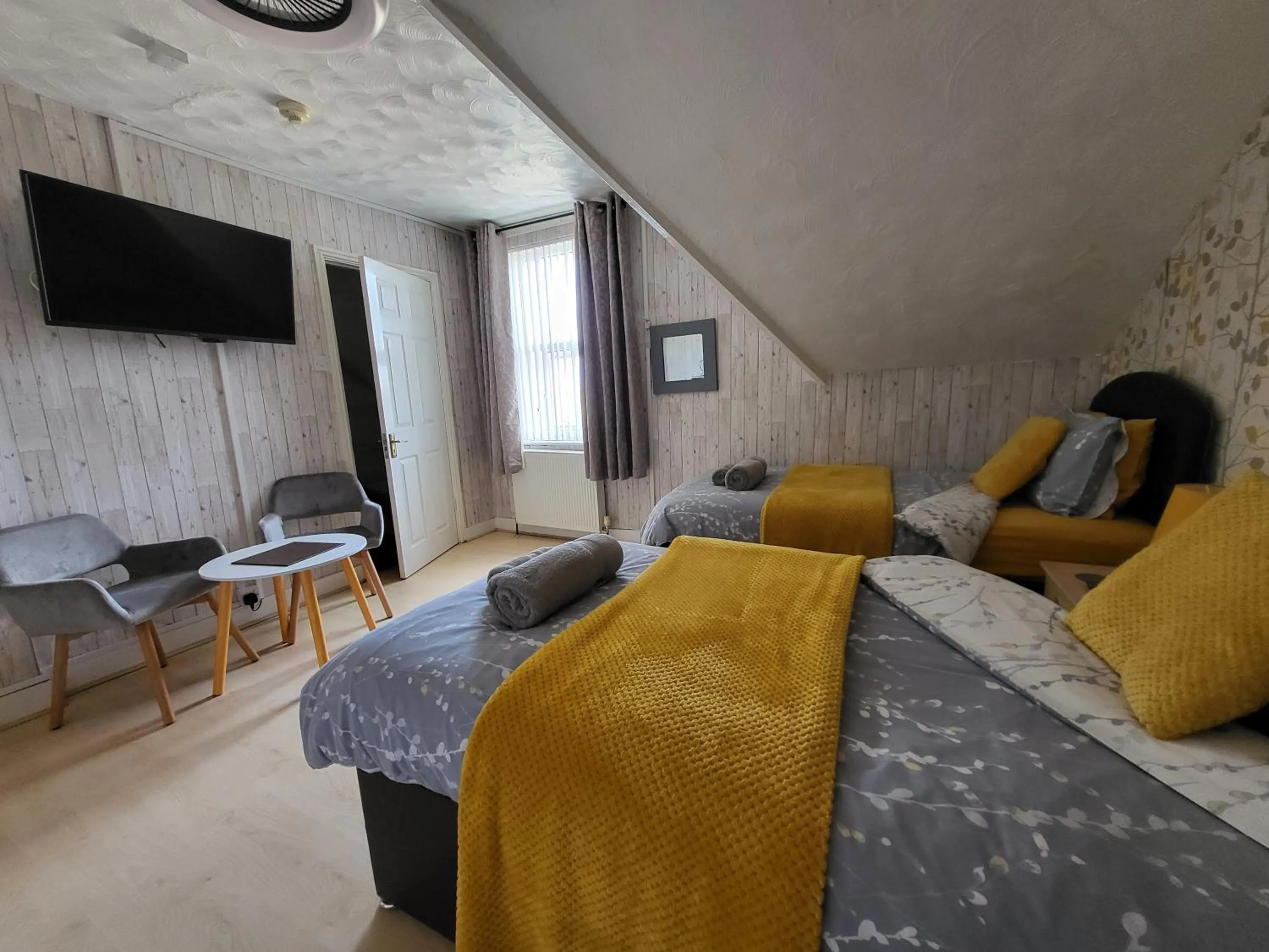 Bed in Daffodil Guest House