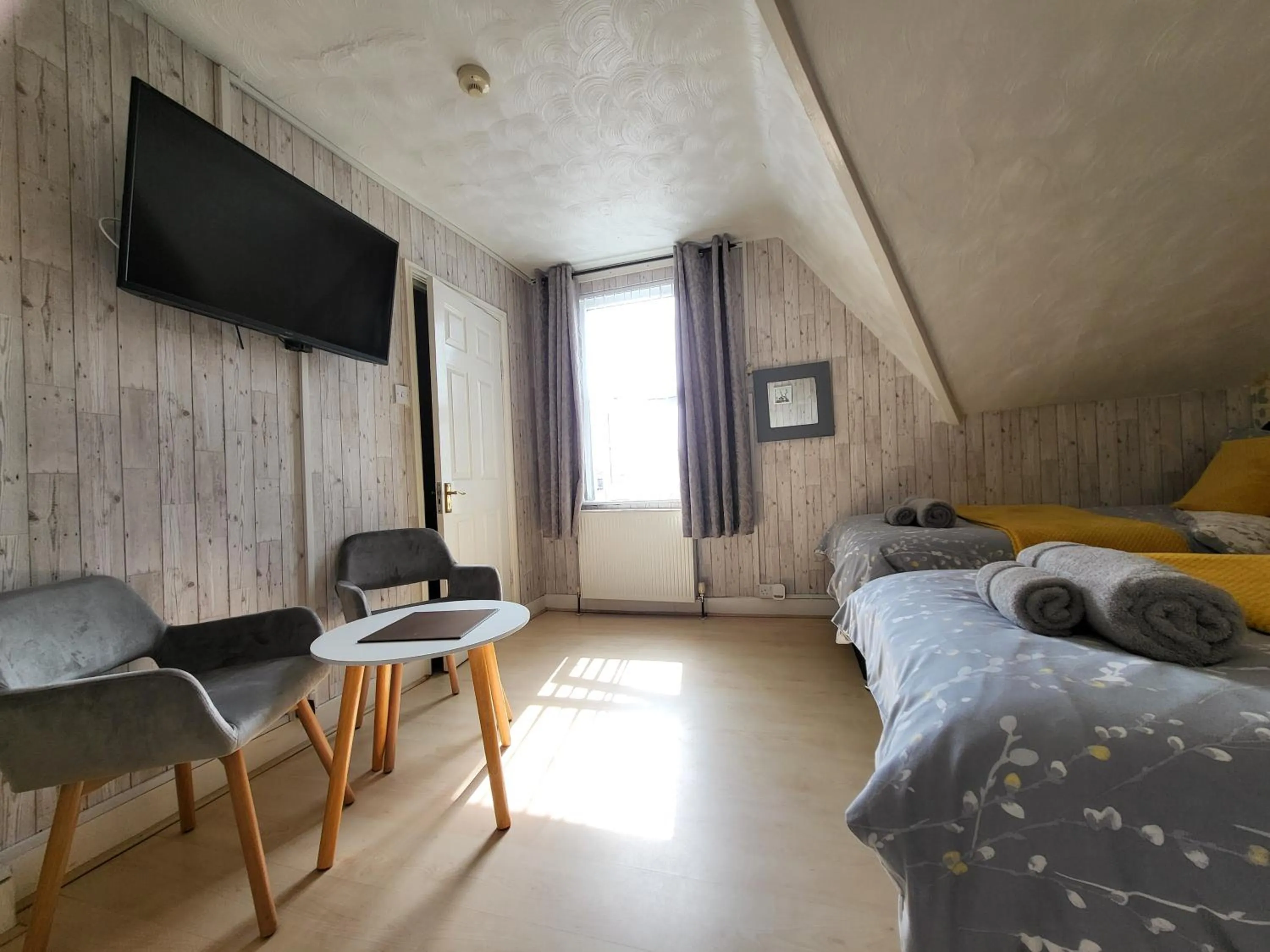 Bed in Daffodil Guest House