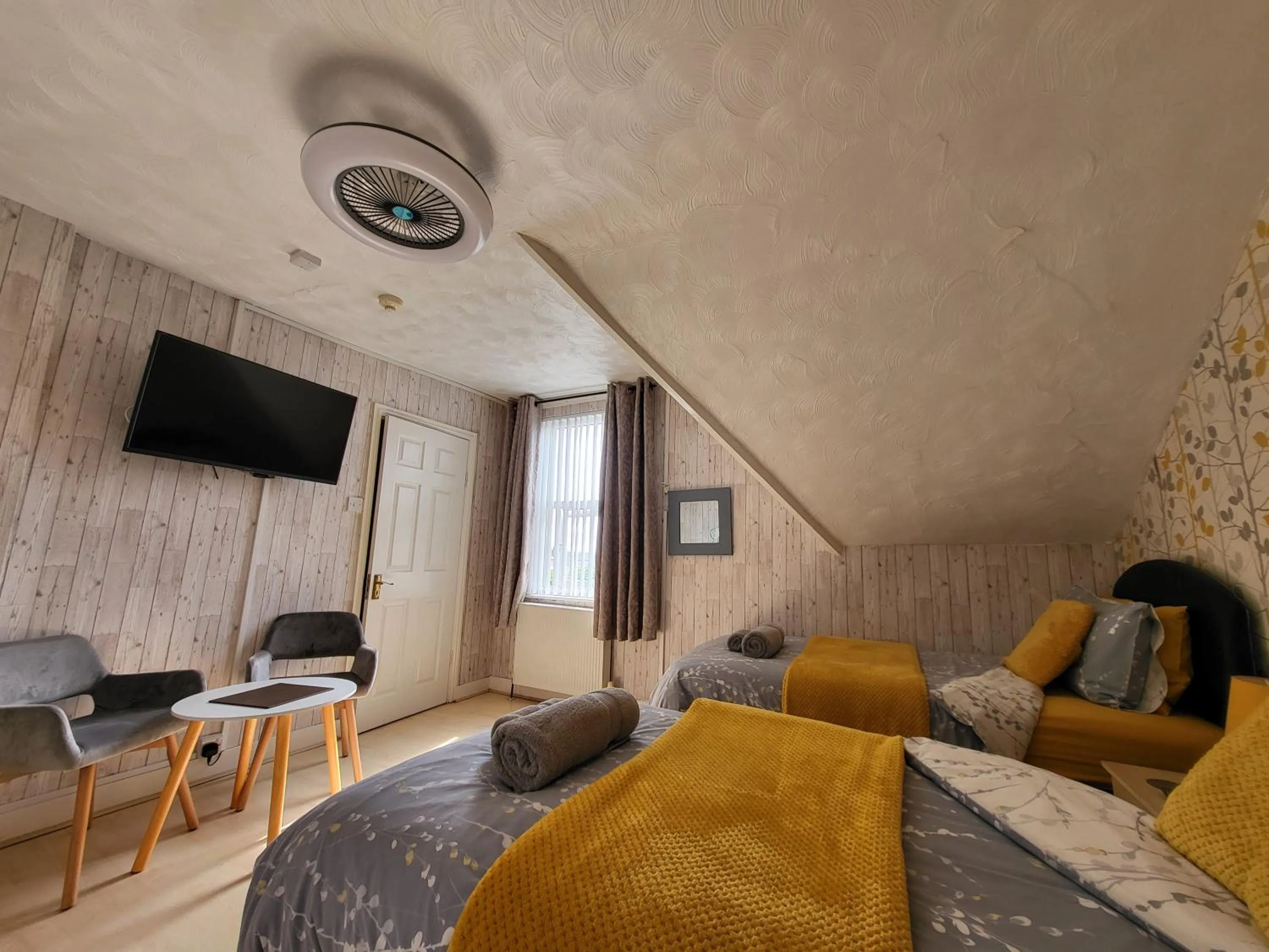 Bed in Daffodil Guest House