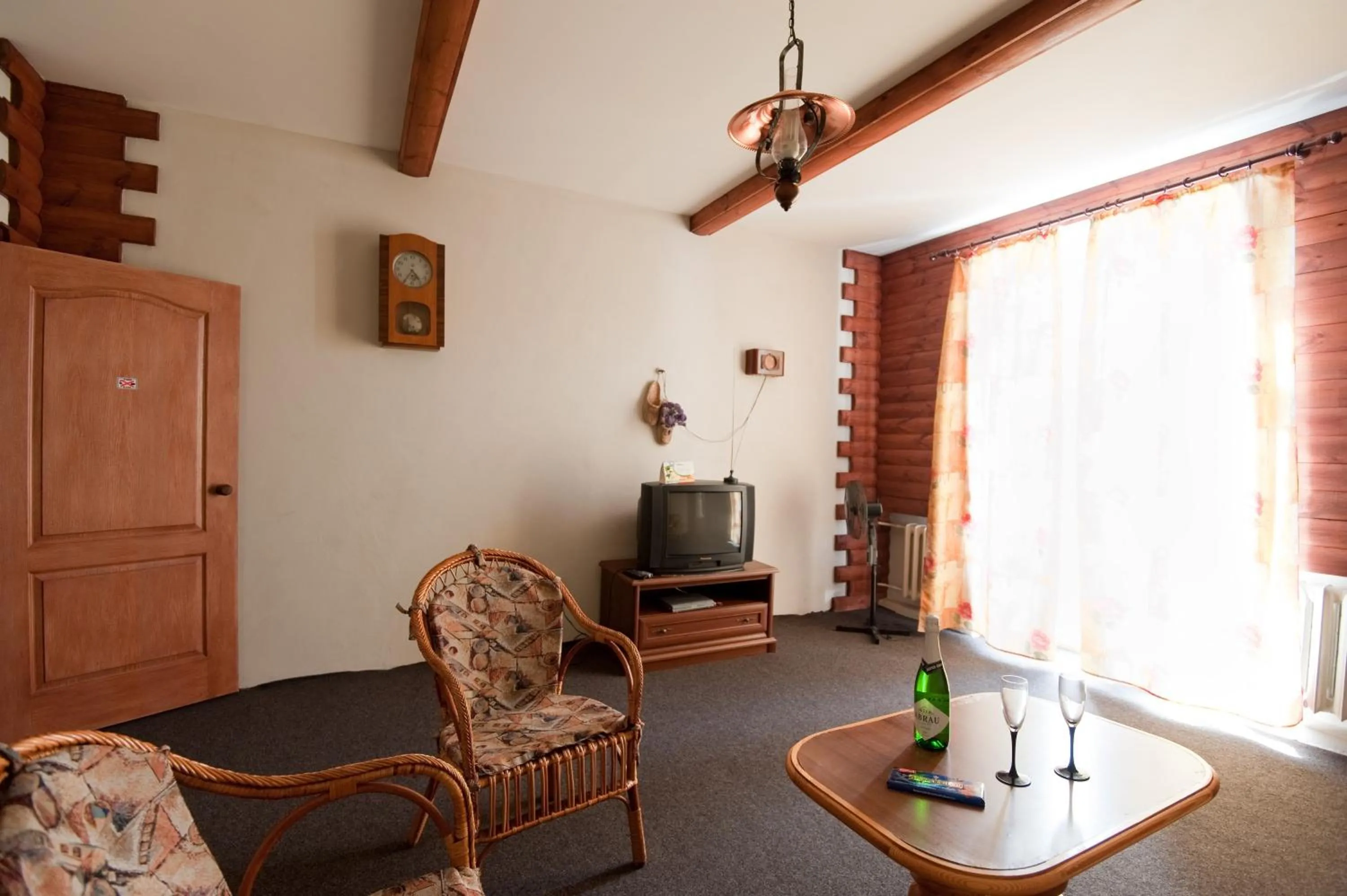 TV and multimedia in Apart-Hotel Parasolka