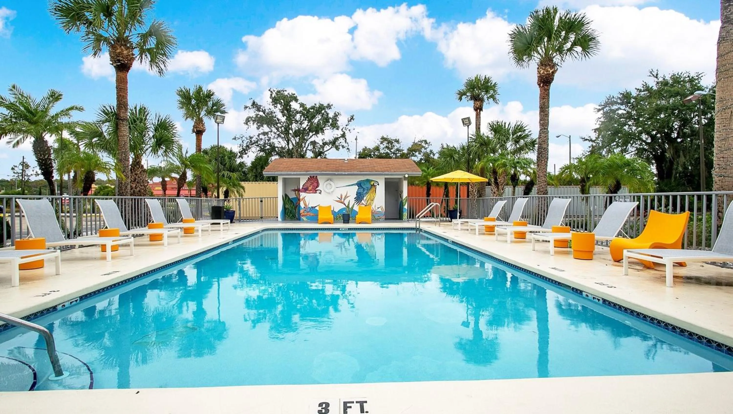 Swimming pool in Home 1 Suites Extended Stay - Kissimmee