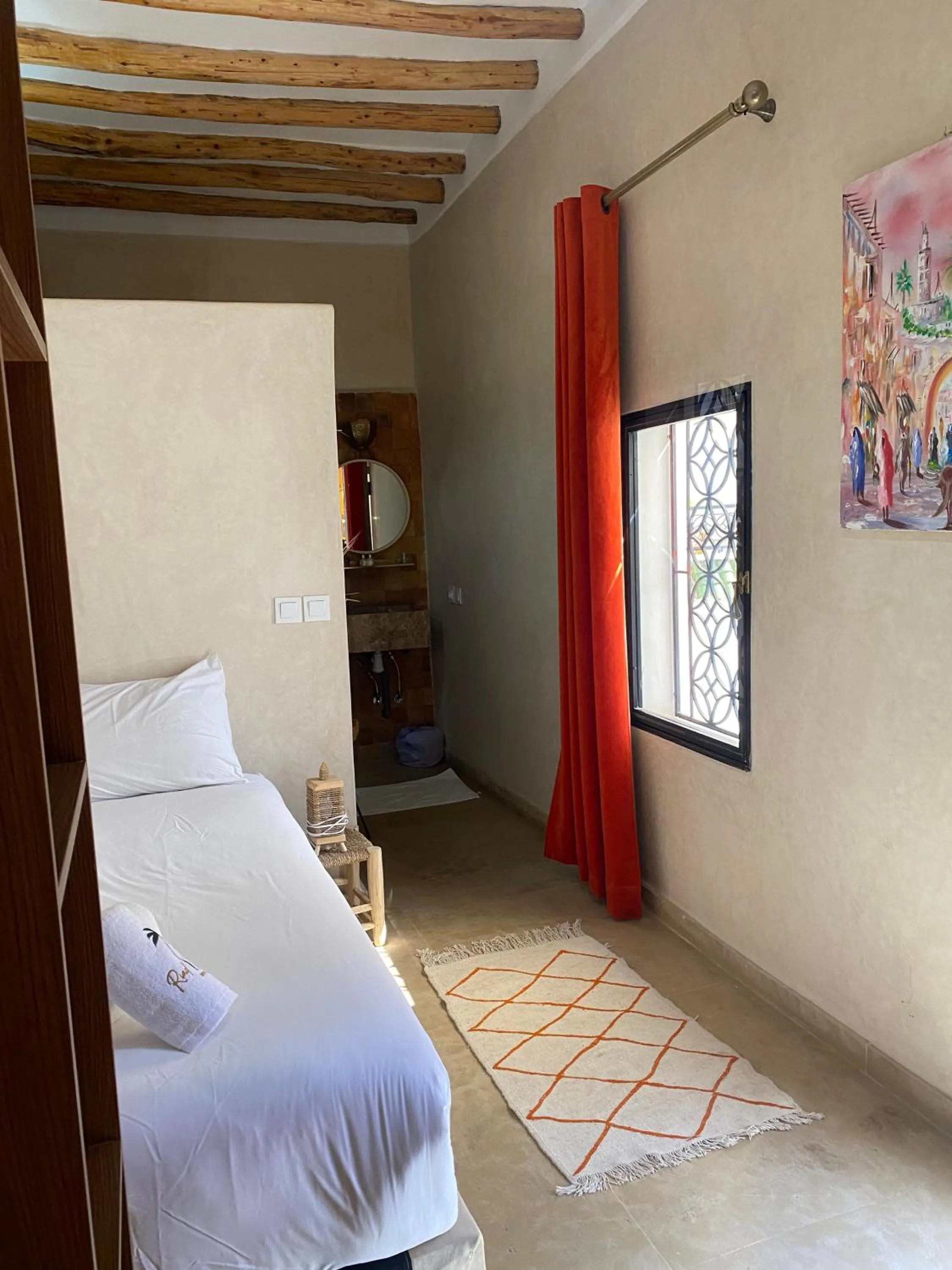 Photo of the whole room, Bed in Riad Olika