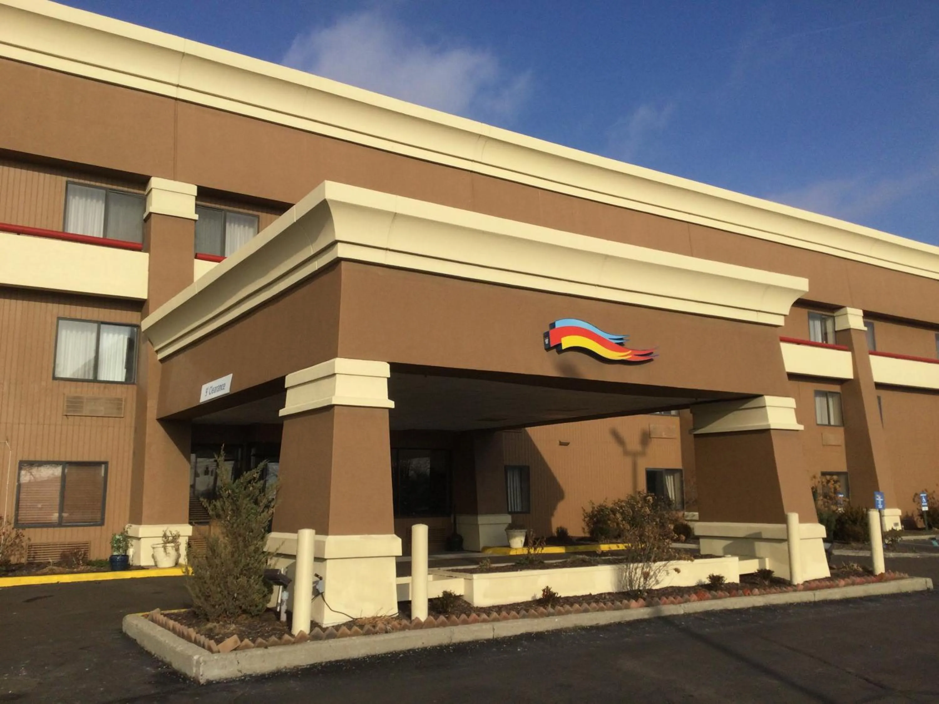 Facade/entrance in Baymont by Wyndham Detroit/Roseville