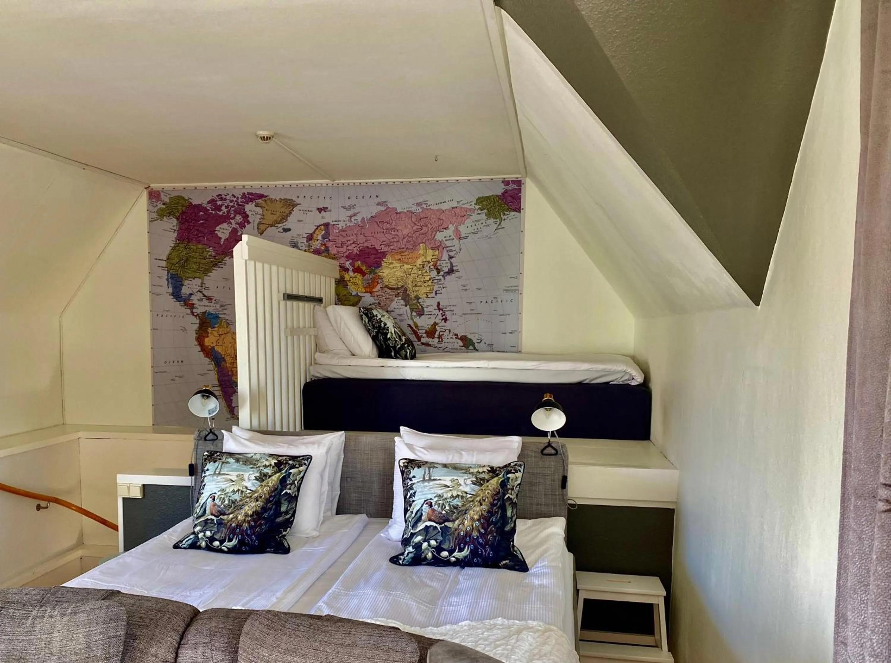 Bed in Grenna Hotell