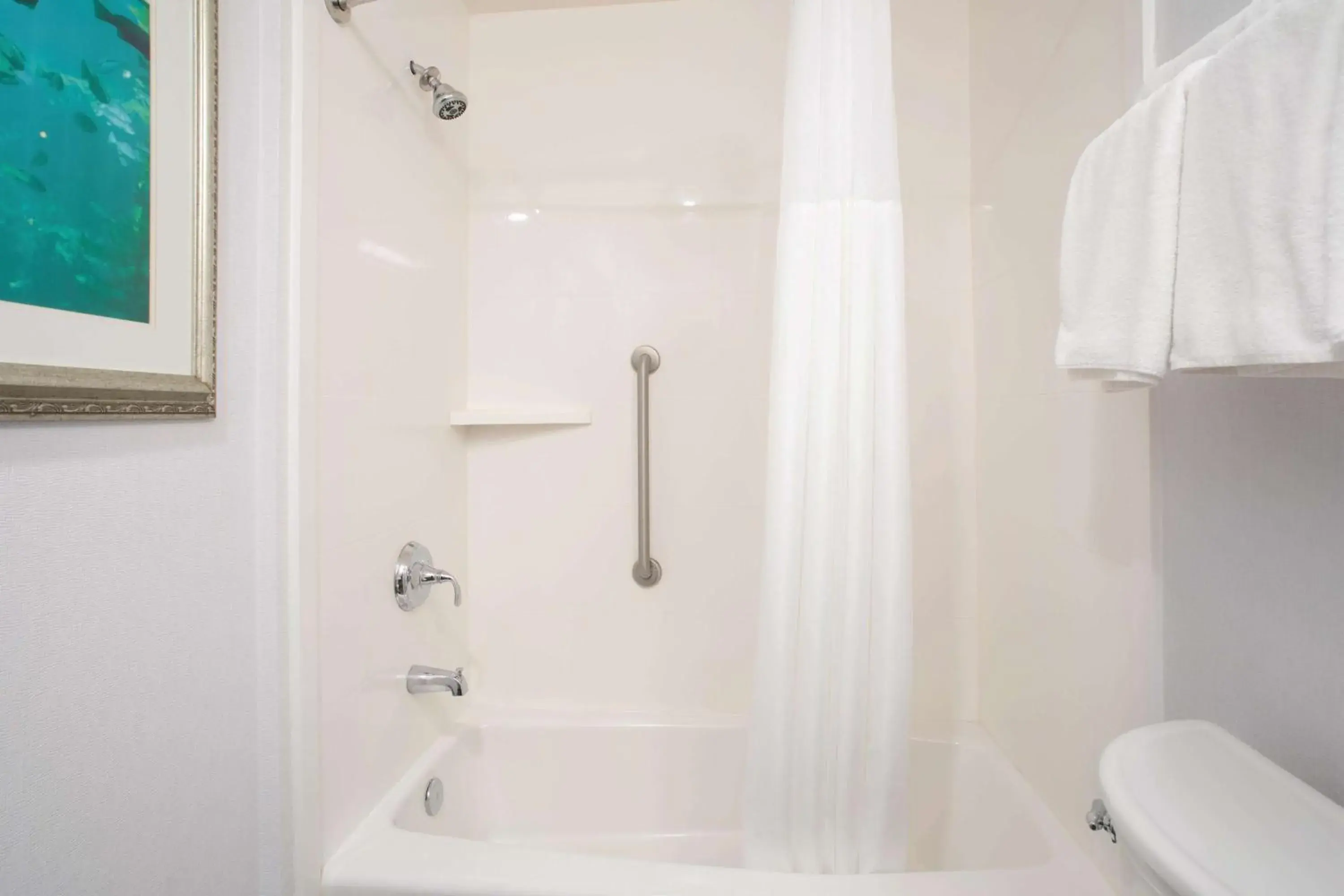 Bathroom in Hampton Inn Monterey Bathroom in Hampton Inn Monterey